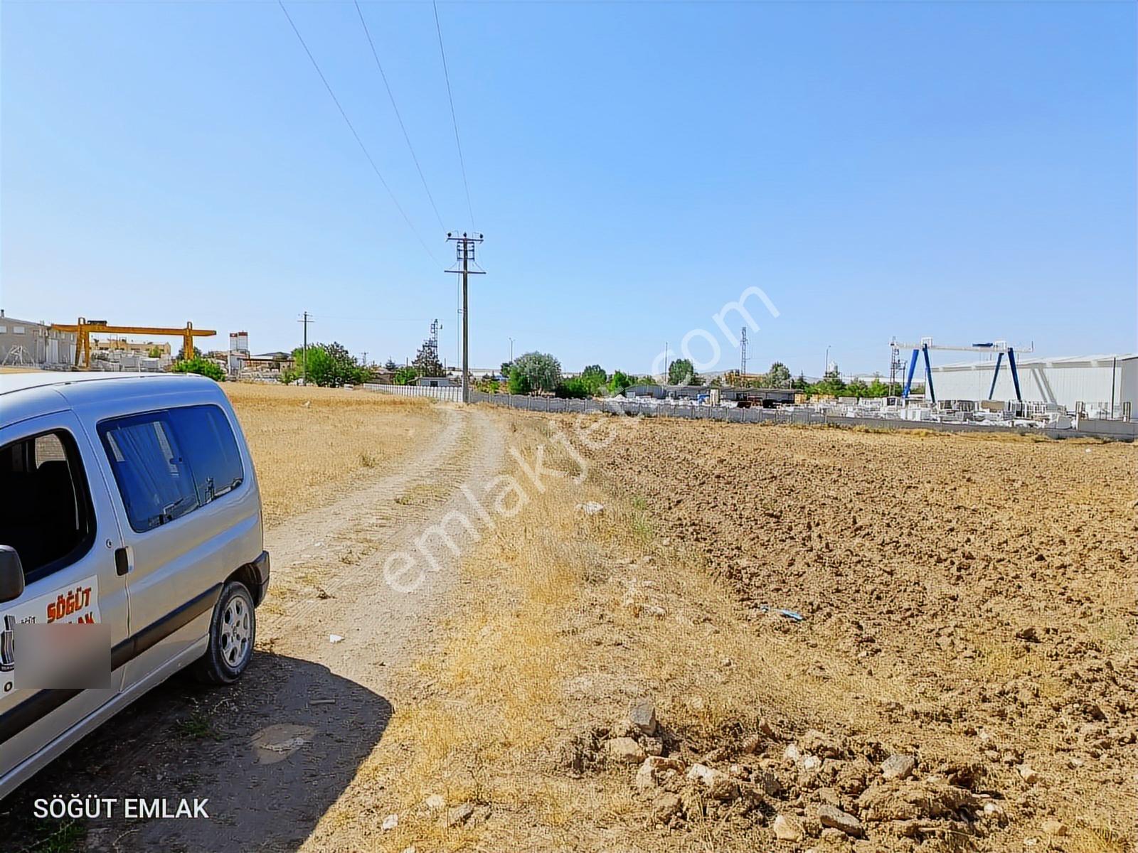 Söğüt Emlak'tan Şah Ahşap Arkası Satılık Sanayi İmarlı