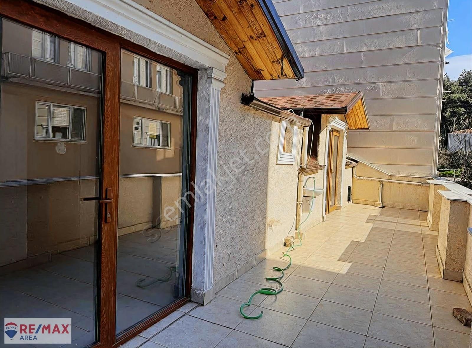 Remax Area Dan Hastane Yakını Kiralık Teraslı Dubleks 3+1 Daire - Görsel 3