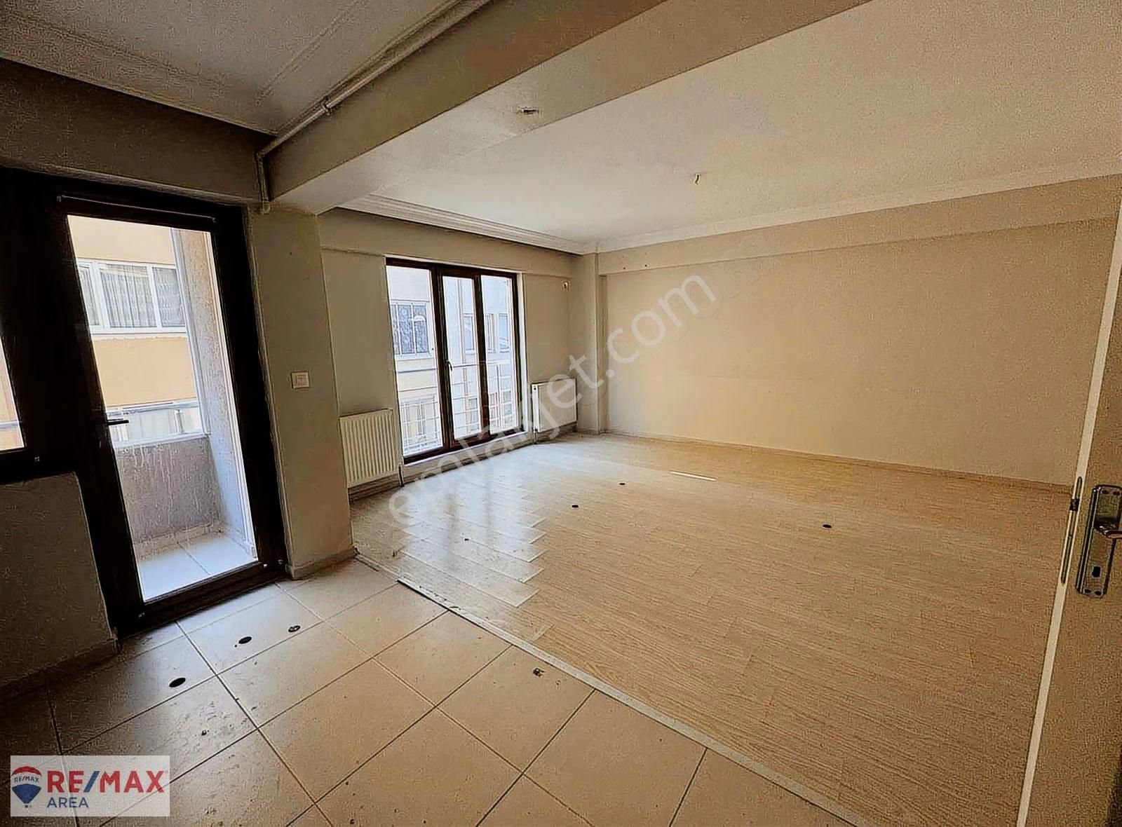 Remax Area Dan Hastane Yakını Kiralık Teraslı Dubleks 3+1 Daire - Görsel 13