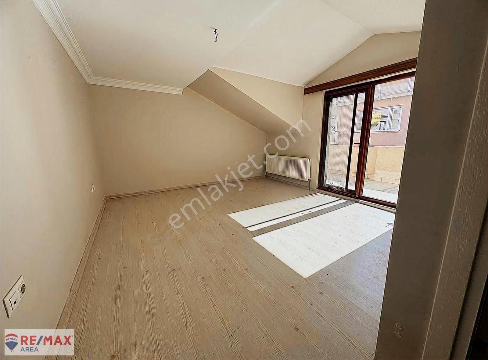 Remax Area Dan Hastane Yakını Kiralık Teraslı Dubleks 3+1 Daire - Görsel 14