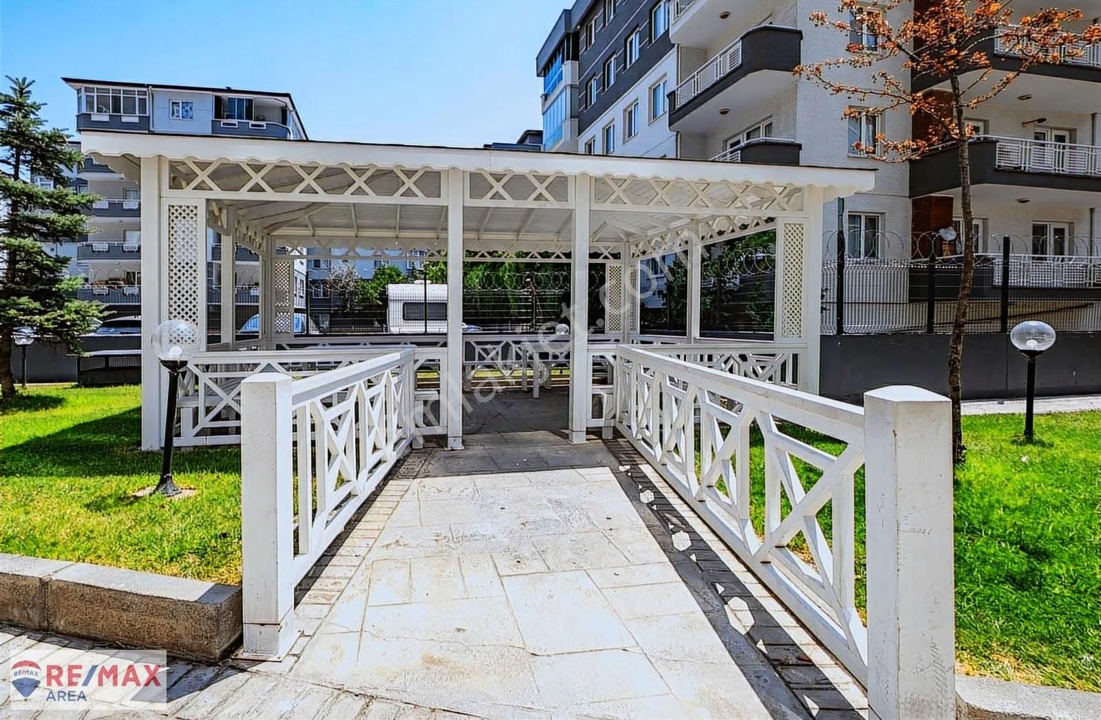 Remax Area Güvencesiyle Yüksek Şerefiyeli 3+1 Daire - Görsel 29