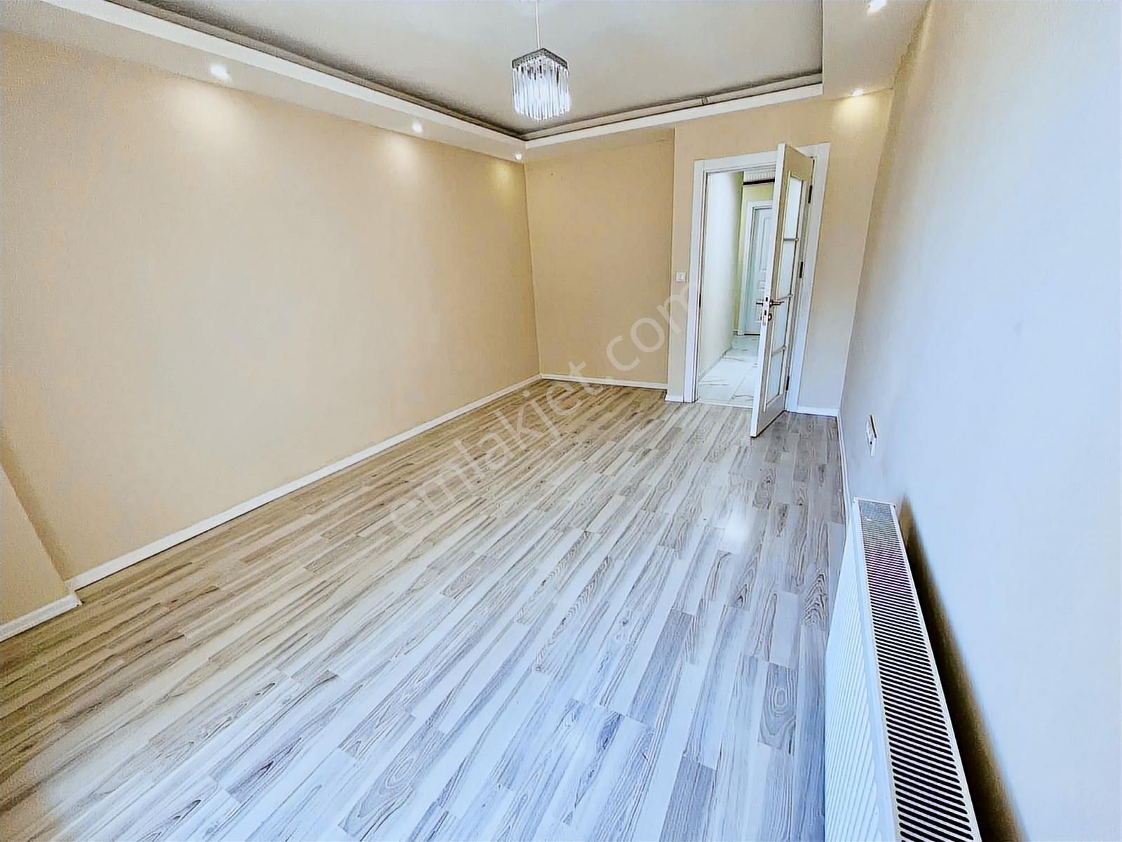 Eser Yapıdan Satılık2+1 90m2 Ön Cephe Balkonlu Y Giriş - Görsel 3