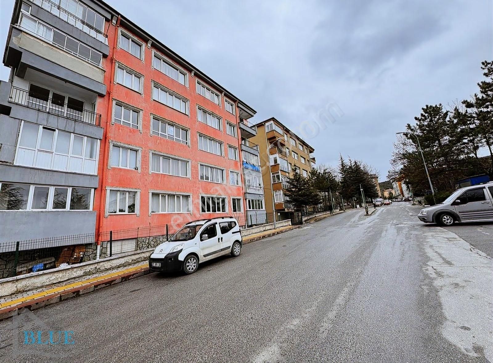 Blue Emlak'tan Fatih Mahallesi'nde 2+1 Kiralık Daire