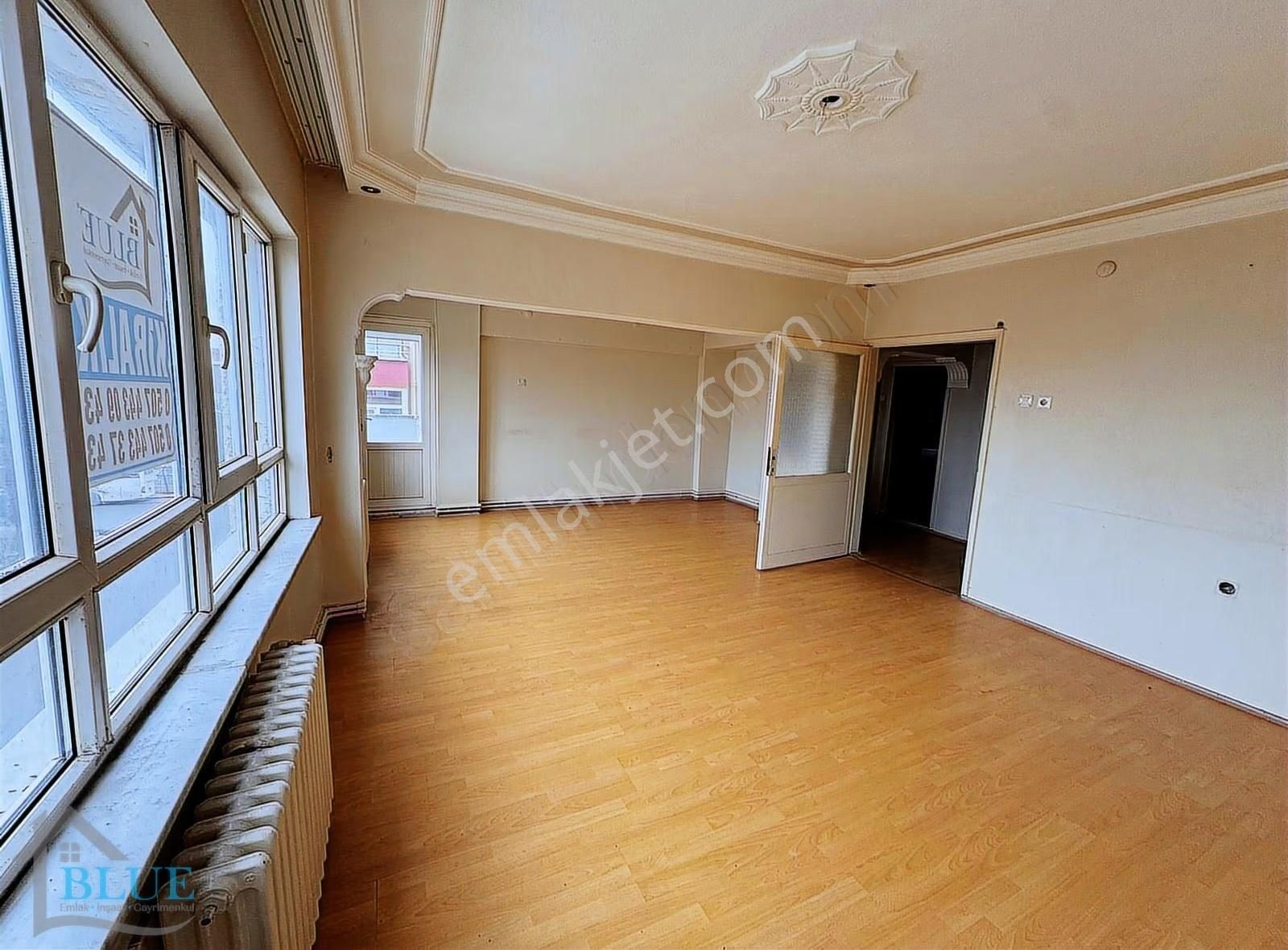 Blue Emlak'tan Fatih Mahallesi'nde 2+1 Kiralık Daire - Görsel 2