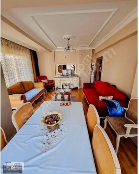 Mahir'den Çekmeköy Satılık İskanlı Krediye Uygun 3+1 Balkonlu - Görsel 3