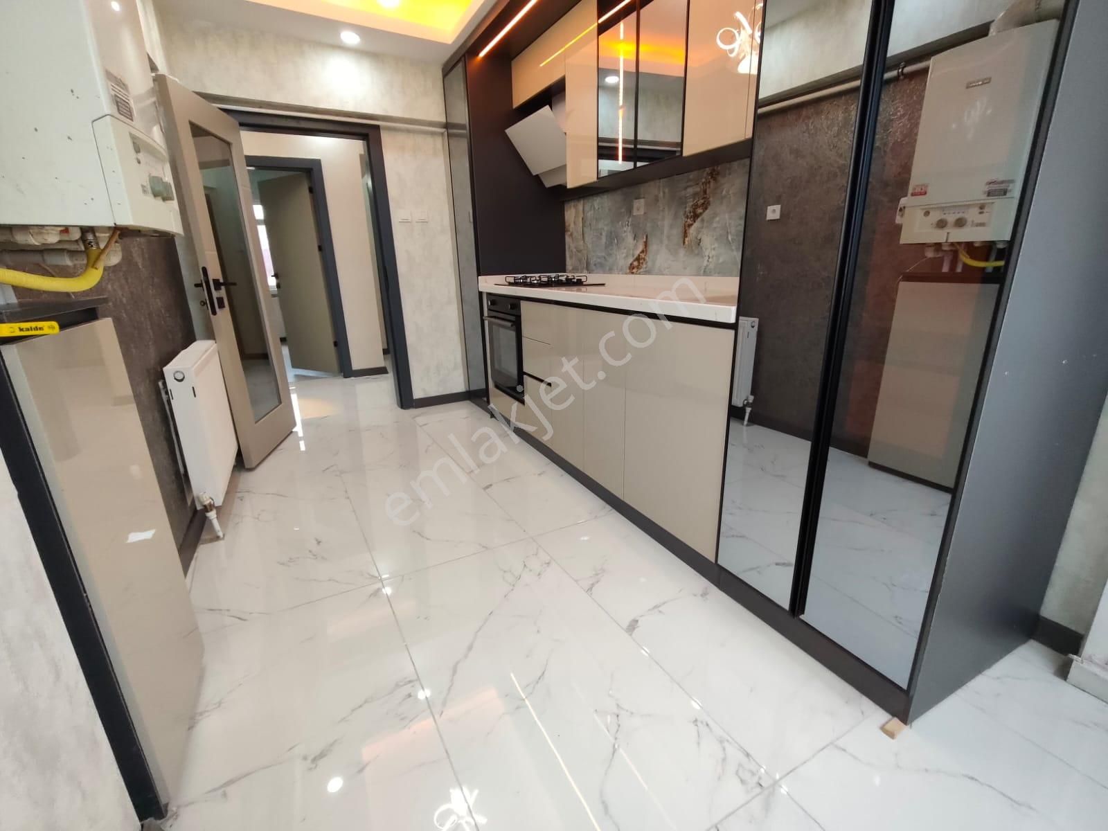 Yılmaz Gayrimenkulden 3+1 Full Yapılı Kacırılmayacak Fırsat Dairesi - Görsel 6