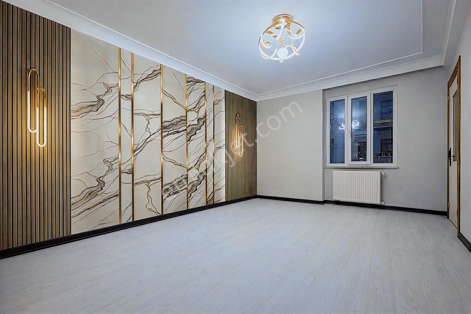 Haramidere Metrobüse Yakın Mesafe De Dekorlu 2+1 Acil Satılık - Görsel 4