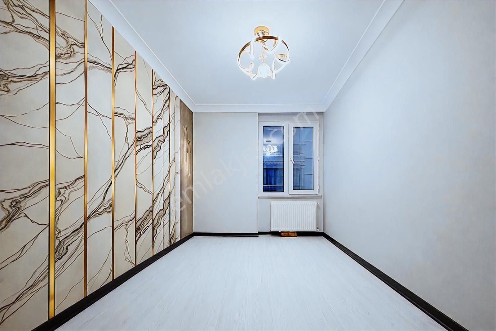 Haramidere Metrobüse Yakın Mesafe De Dekorlu 2+1 Acil Satılık - Görsel 6