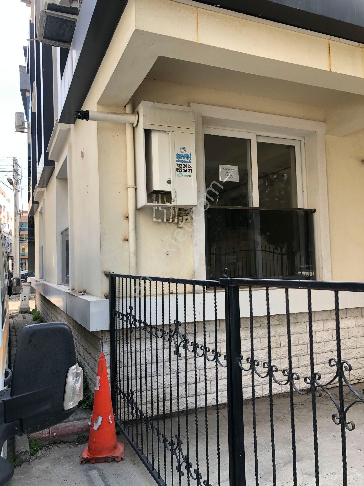 Bayraklı Merkez 'de 2+1 Kiralık - Görsel 2