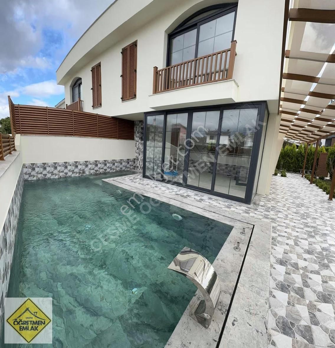 Çeşme Alaçatı'da Müstakil Havuzlu, 4+1 Lüks Villa - Görsel 14