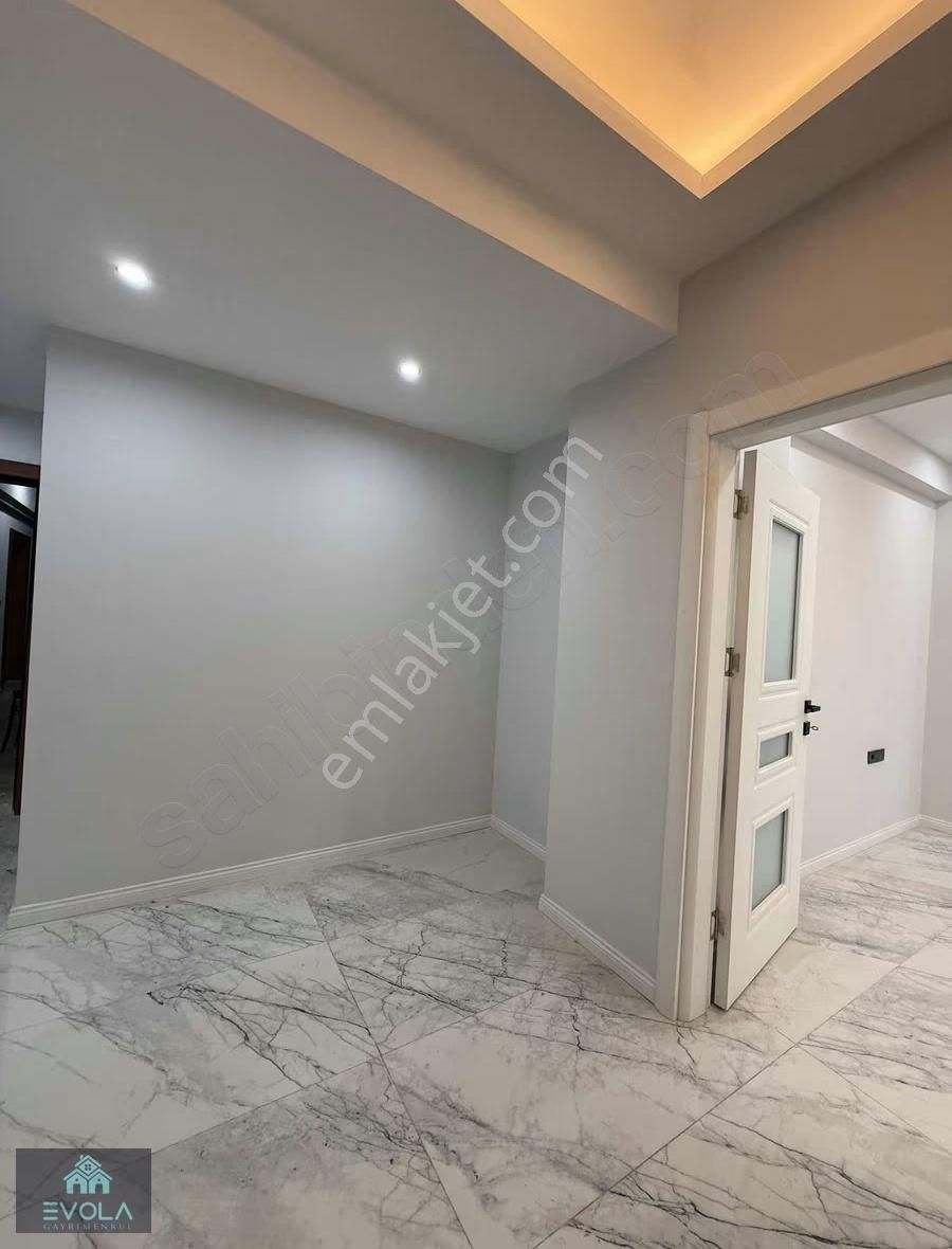 Yunuseli Kamelya Caddesine Cephe 2+1 Dublex - Görsel 2