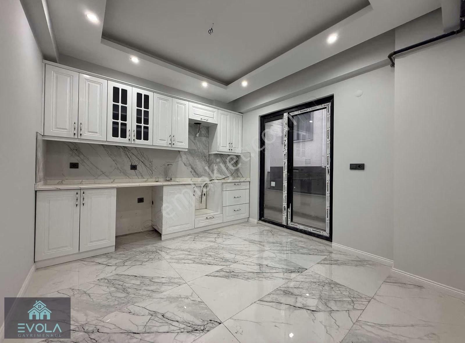 Yunuseli Kamelya Caddesine Cephe 2+1 Dublex - Görsel 14