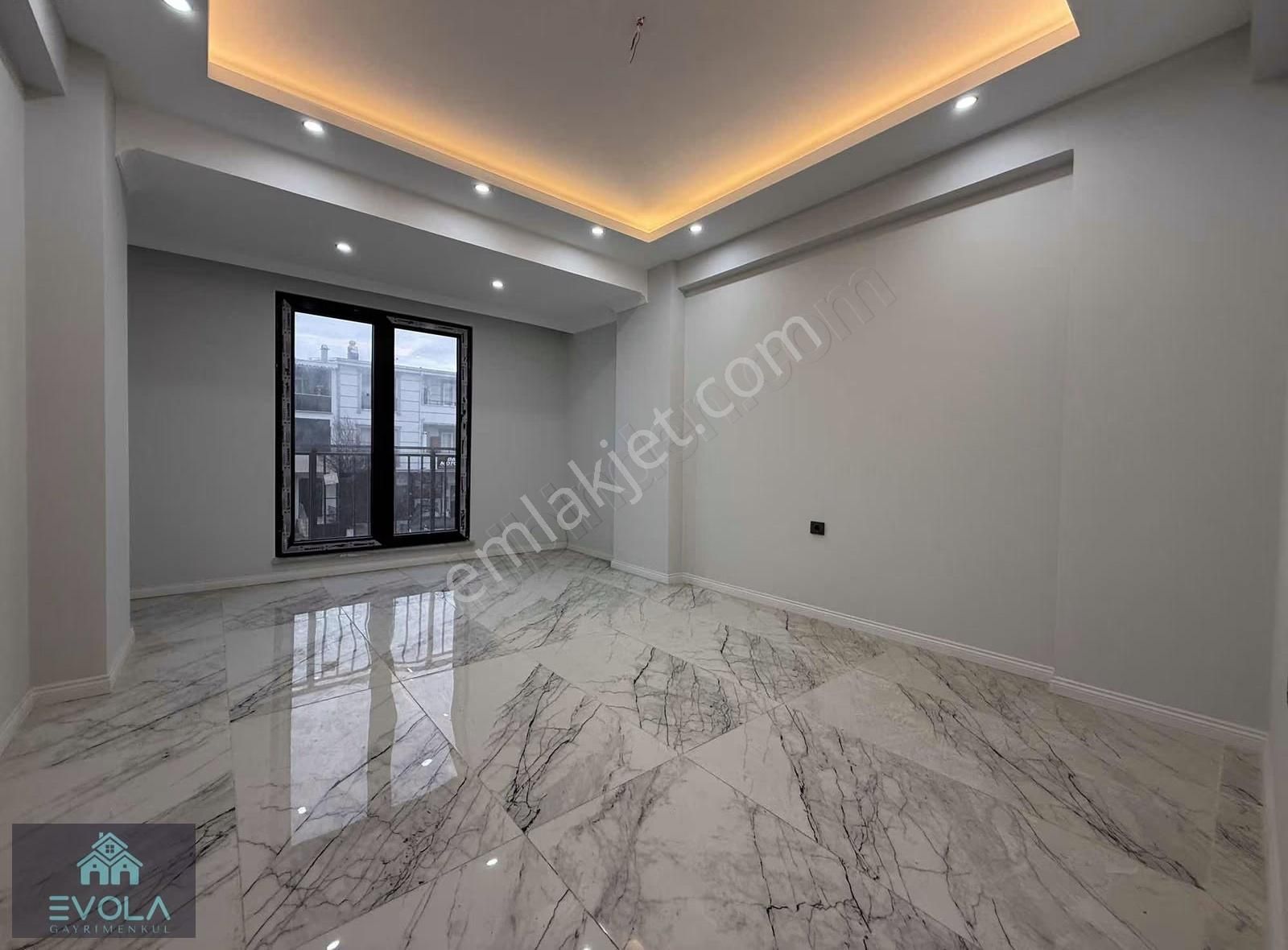 Yunuseli Kamelya Caddesine Cephe 2+1 Dublex - Görsel 3