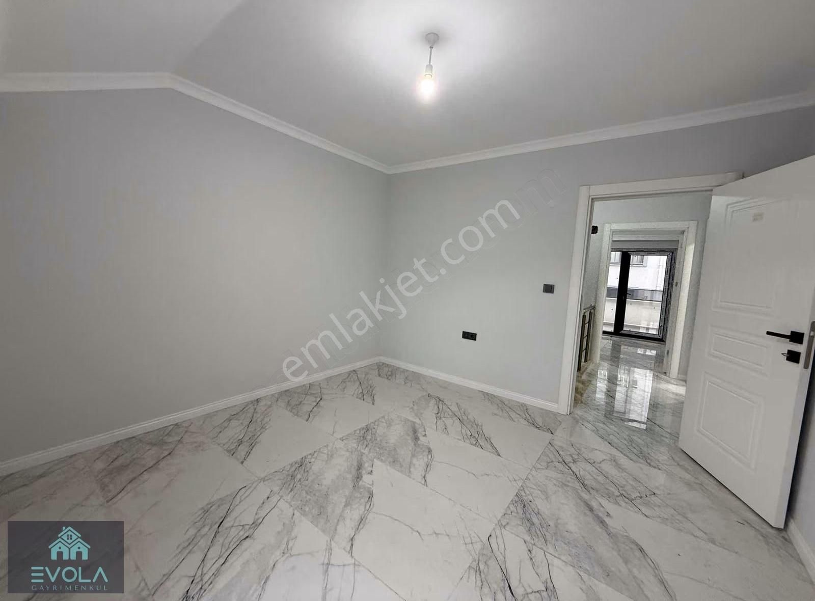 Yunuseli Kamelya Caddesine Cephe 2+1 Dublex - Görsel 8