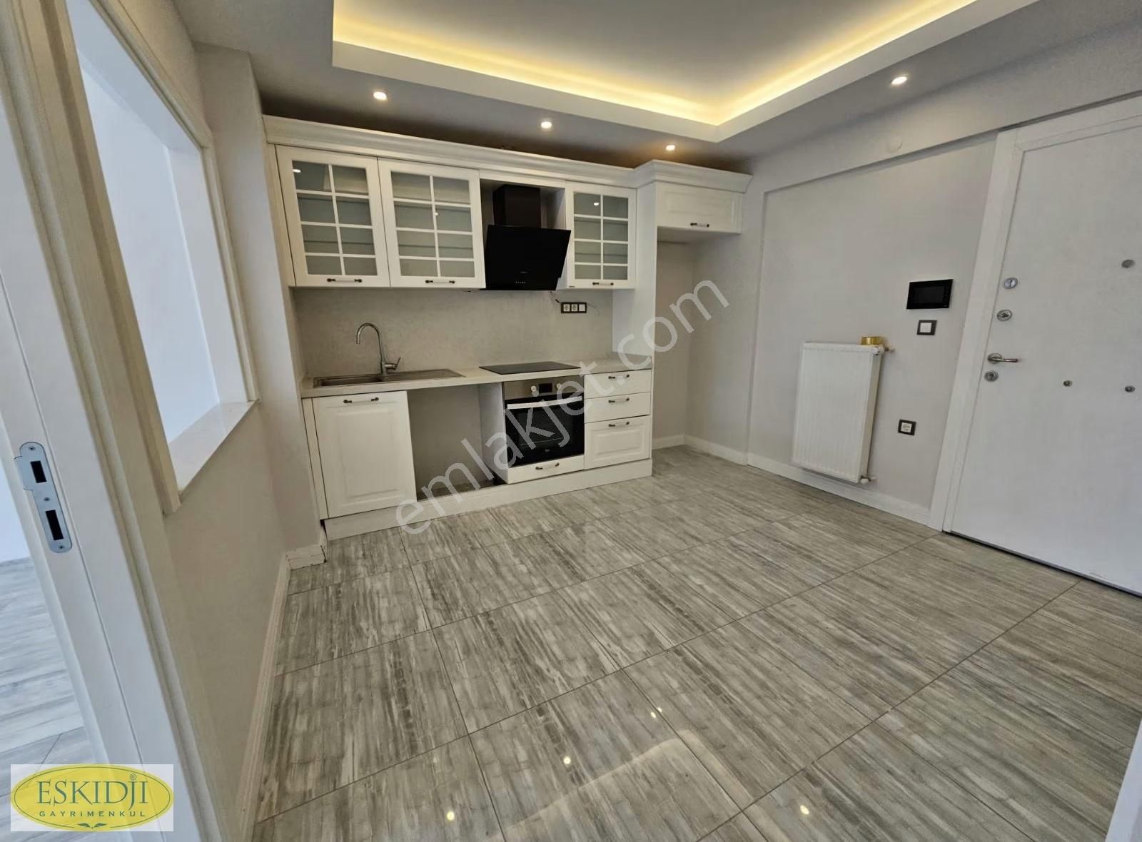 Çanakkale'nın Yukselen Degerı Hamıdıye Mahallesınde Kıralık 2+1 - Görsel 7