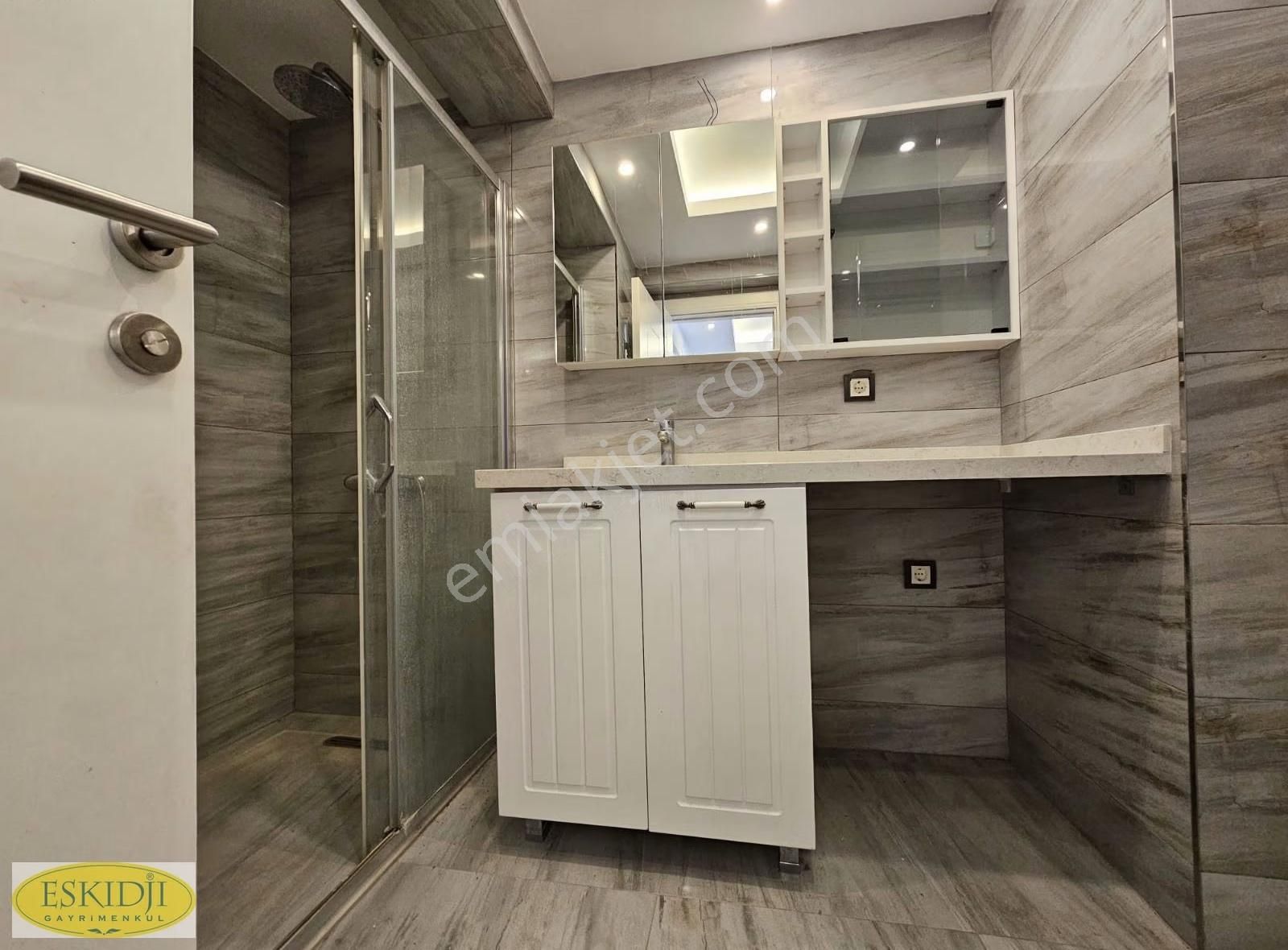 Çanakkale'nın Yukselen Degerı Hamıdıye Mahallesınde Kıralık 2+1 - Görsel 4