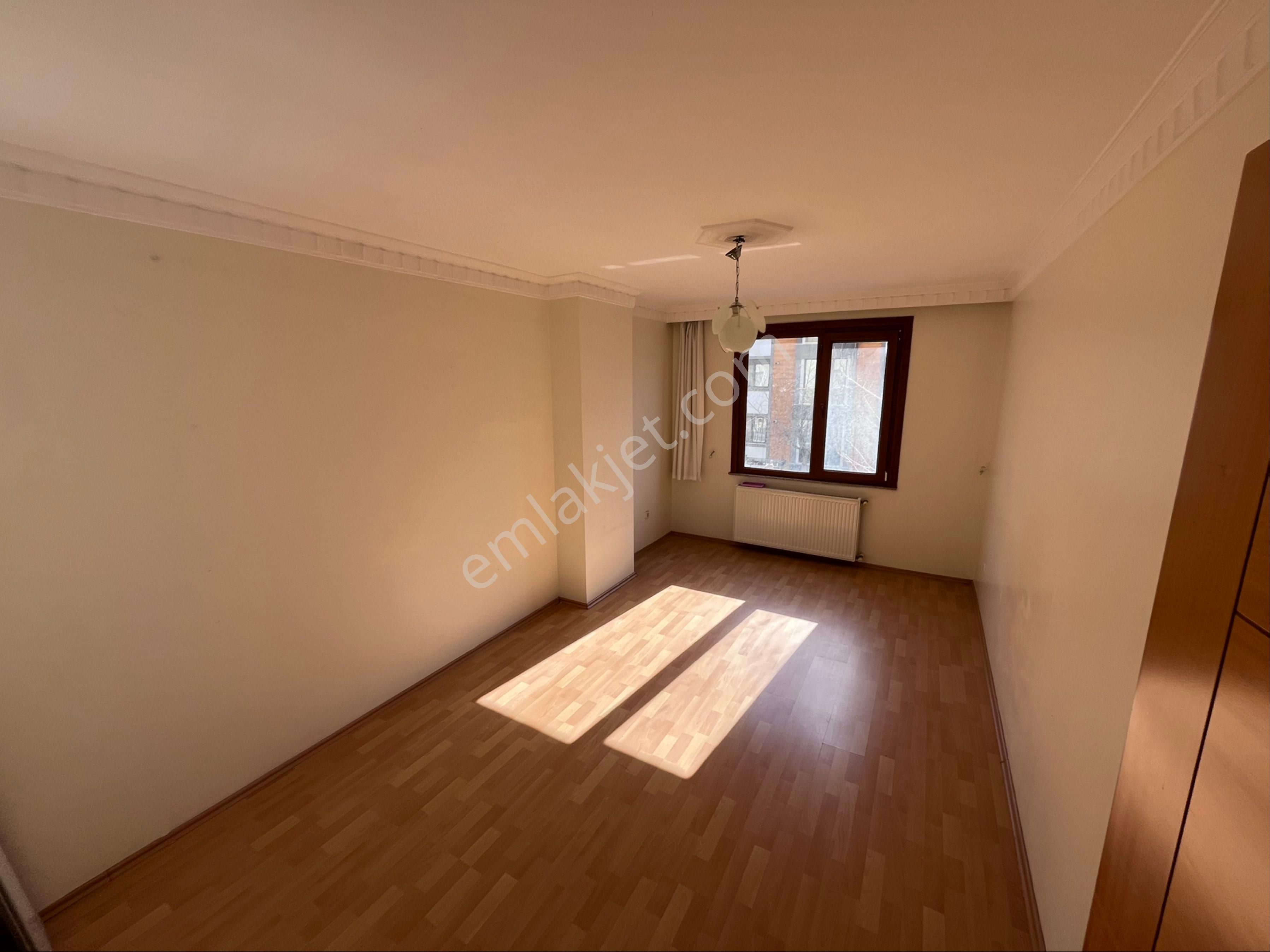 İdealtepe Bülbül Sokakta Geniş Ve Merkezi Konumda 3+1 Daire - Görsel 26