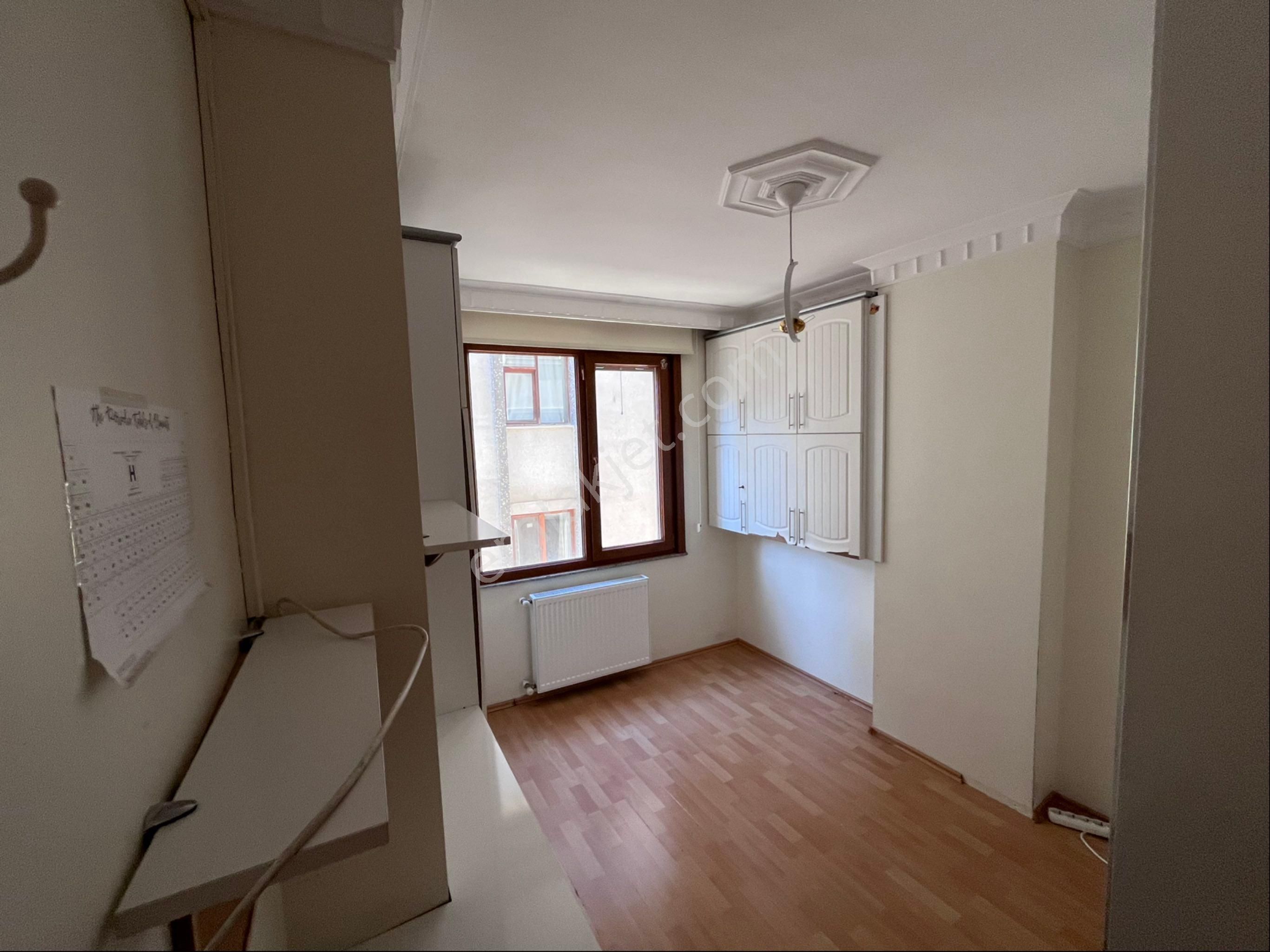 İdealtepe Bülbül Sokakta Geniş Ve Merkezi Konumda 3+1 Daire - Görsel 13