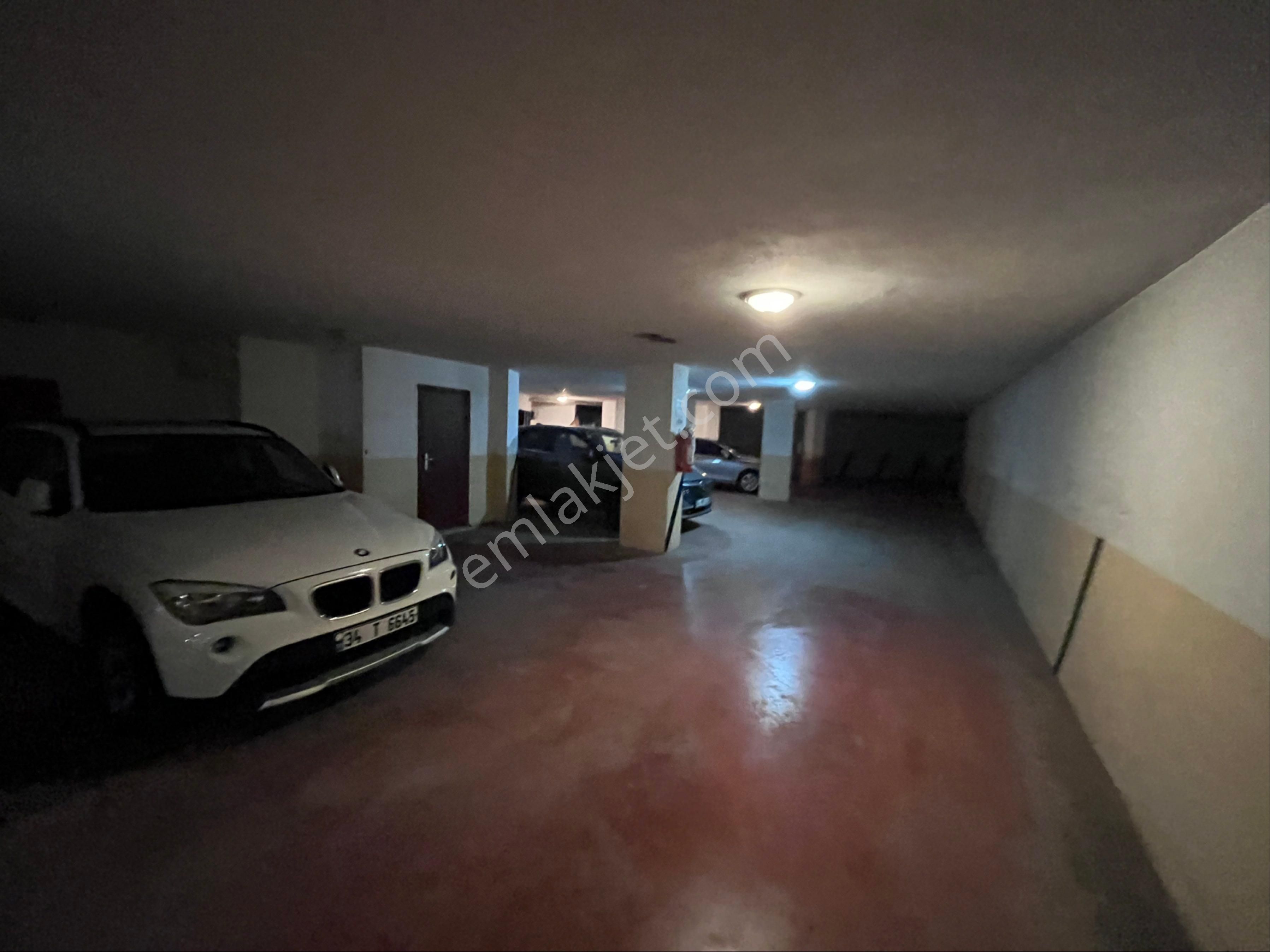 İdealtepe Bülbül Sokakta Geniş Ve Merkezi Konumda 3+1 Daire - Görsel 32