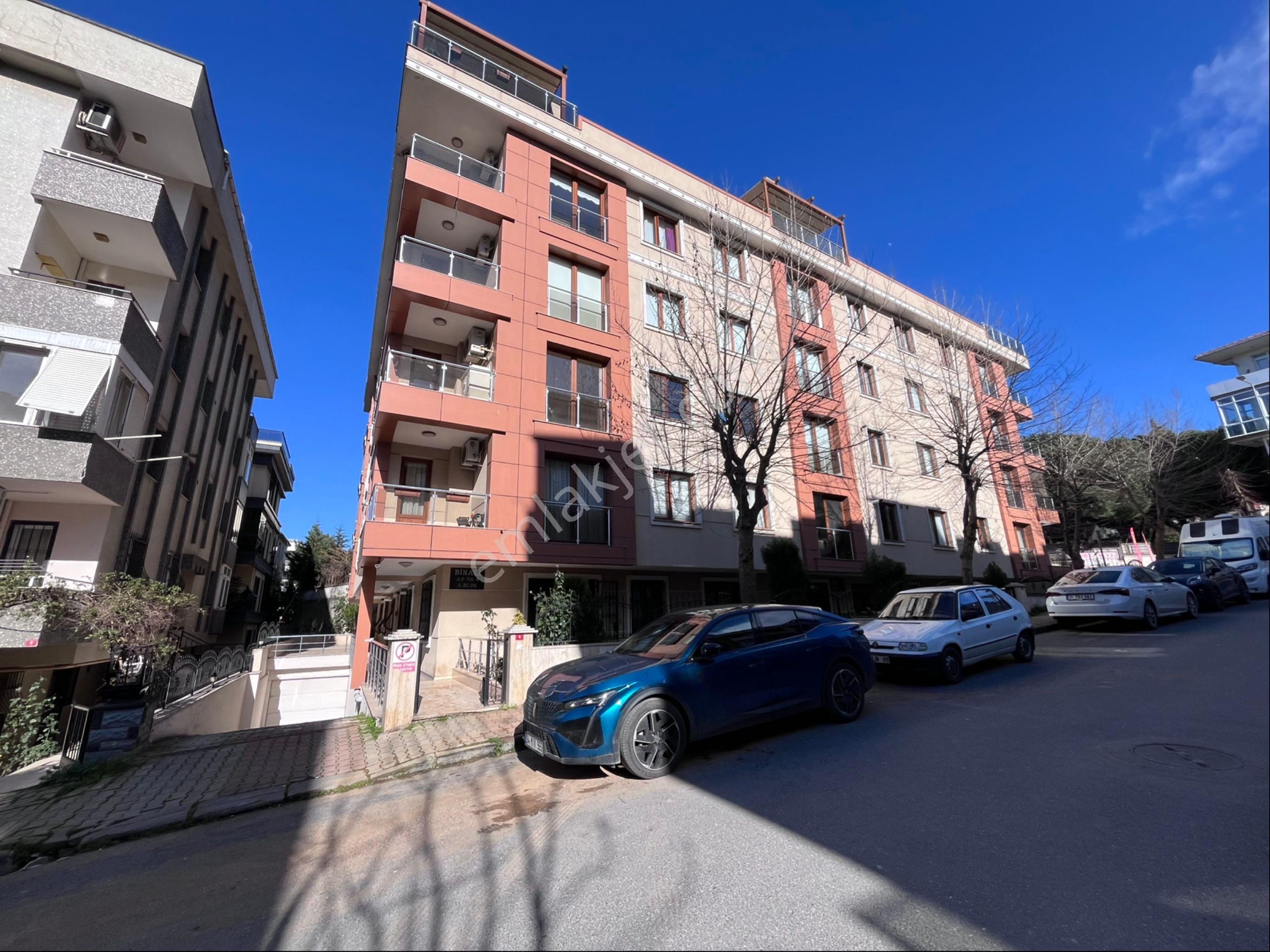 İdealtepe Bülbül Sokakta Geniş Ve Merkezi Konumda 3+1 Daire