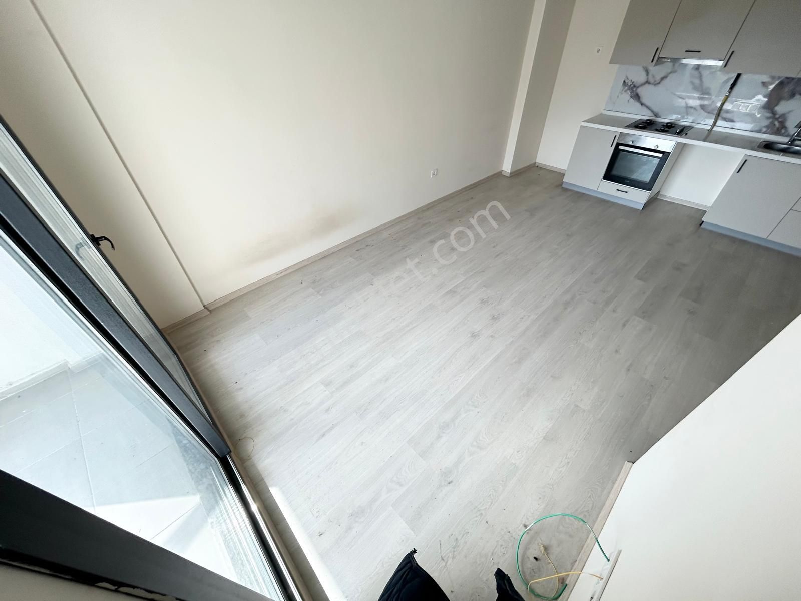 *kadıköyün En Nezih Bölgesinde Doğalgazlı Ara Kat Ön Cephe 1+1 Satılık Daire * - Görsel 5