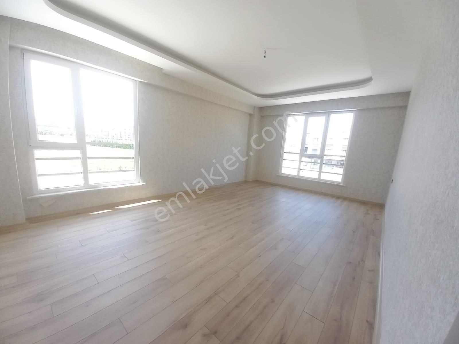 Emrah Çiftci'den Selçuklu Parsana Mah.stadyum Civarı Satılık 3+1 Sıfır Lüks Daireler - Görsel 12