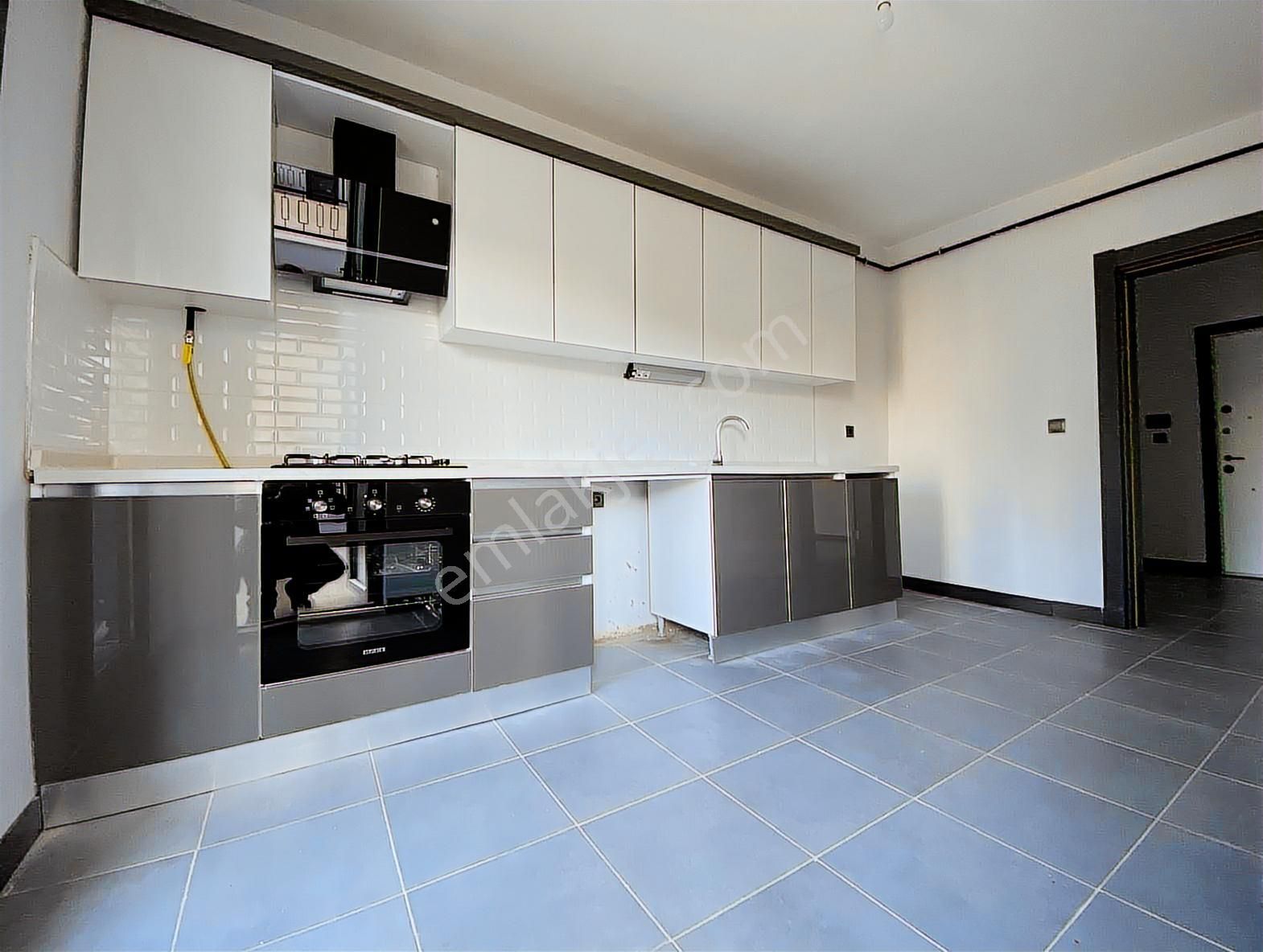 Aliağa 2. Etap Toki Konutları'nda 3+1 Ara Kat Kiralık Daire - Görsel 34