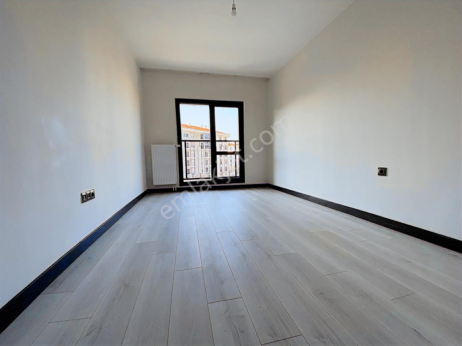 Aliağa 2. Etap Toki Konutları'nda 3+1 Ara Kat Kiralık Daire - Görsel 11