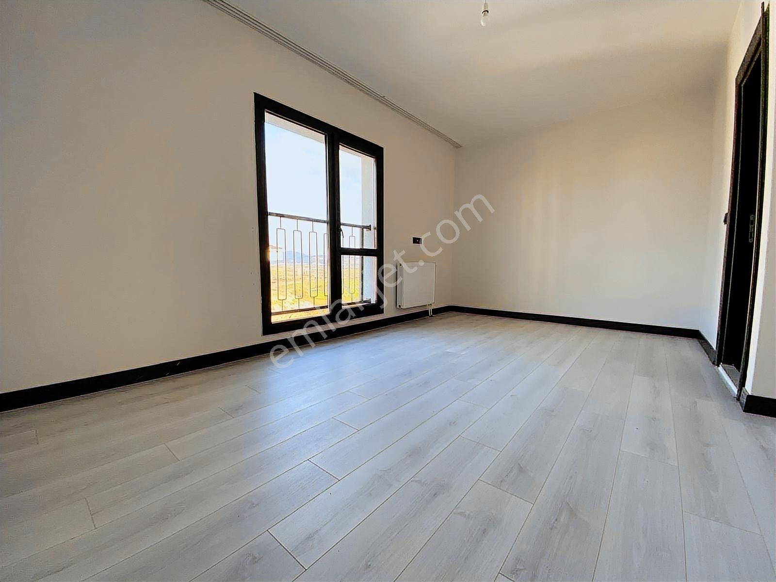 Aliağa 2. Etap Toki Konutları'nda 3+1 Ara Kat Kiralık Daire - Görsel 14