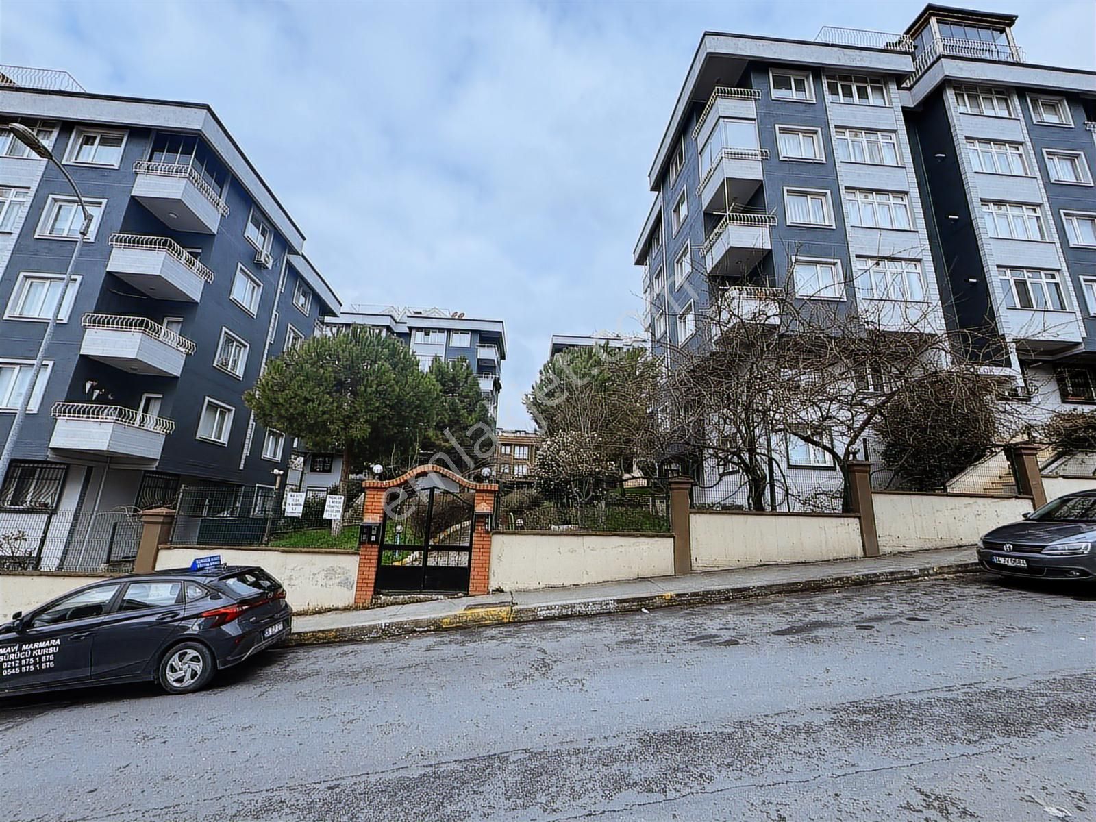 Beylikdüzü Kavaklı Da Kiralık 3+1 Ters Dublex Site İçinde Daire