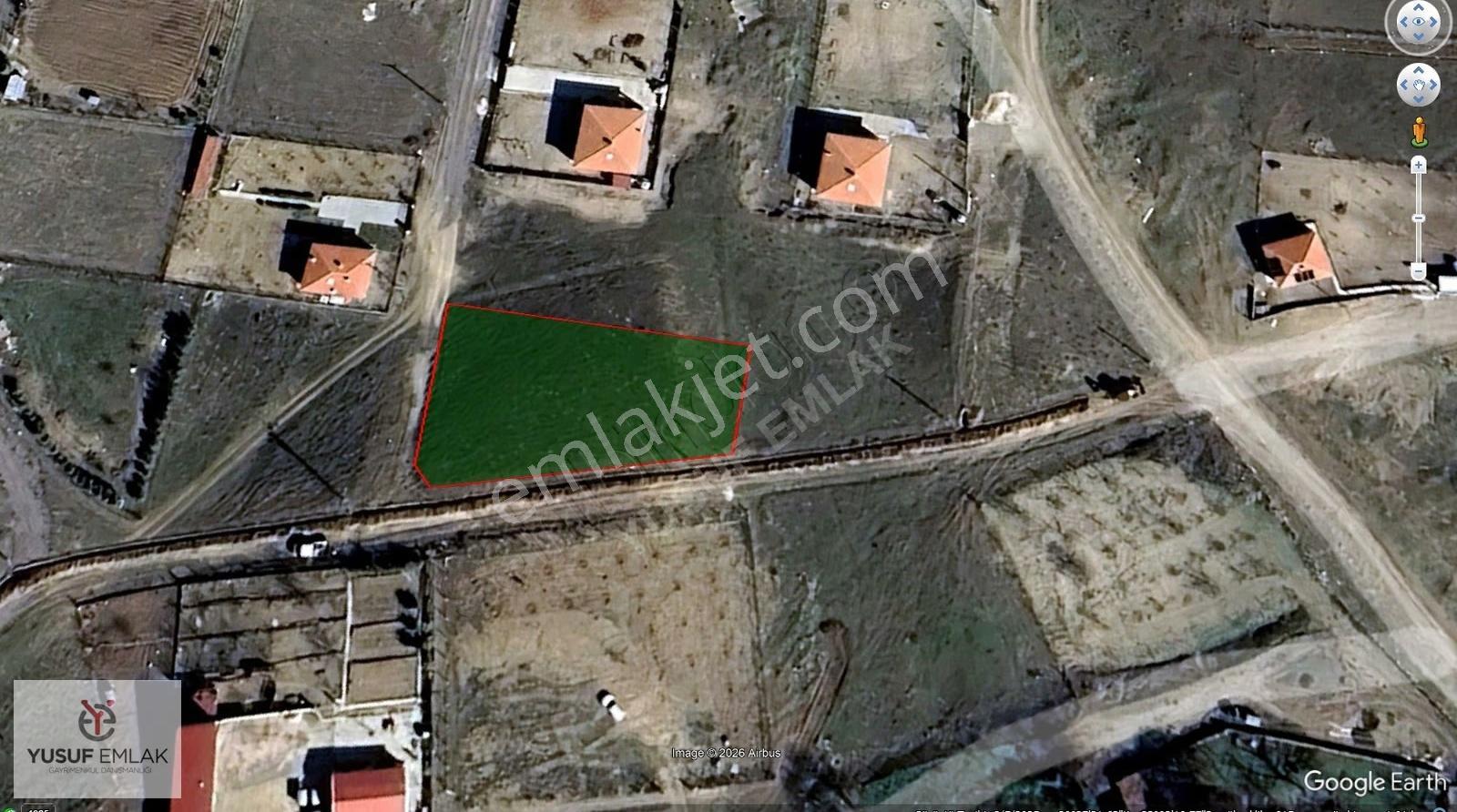 Çekirdeksiz'de Köy İçi 1.157m2 Köşe Başı Arsa - Görsel 4