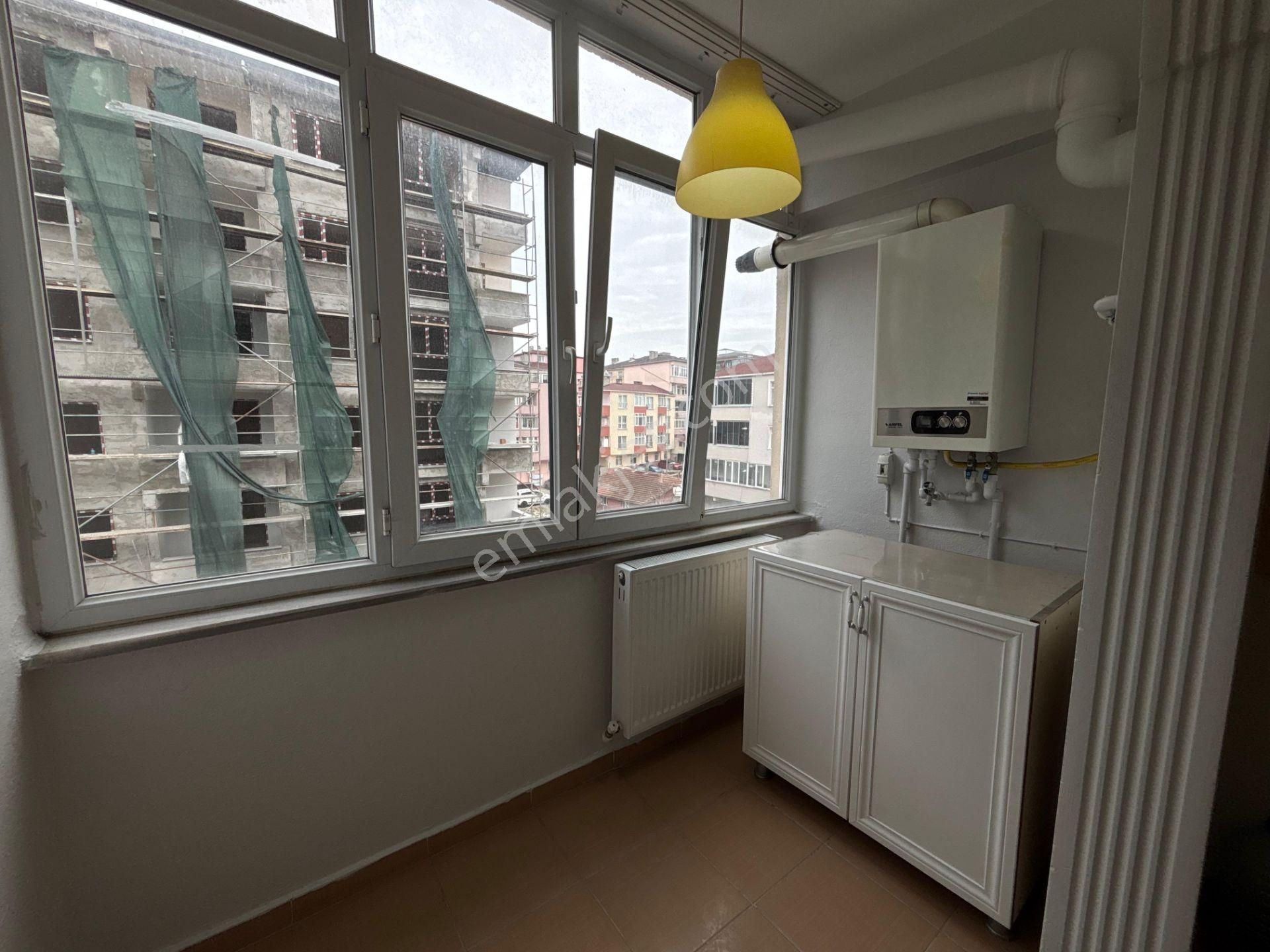 Belediye'nin Dibin'de 2+1 3 Balkon Kombili Fırsat Satılık Daire - Görsel 8