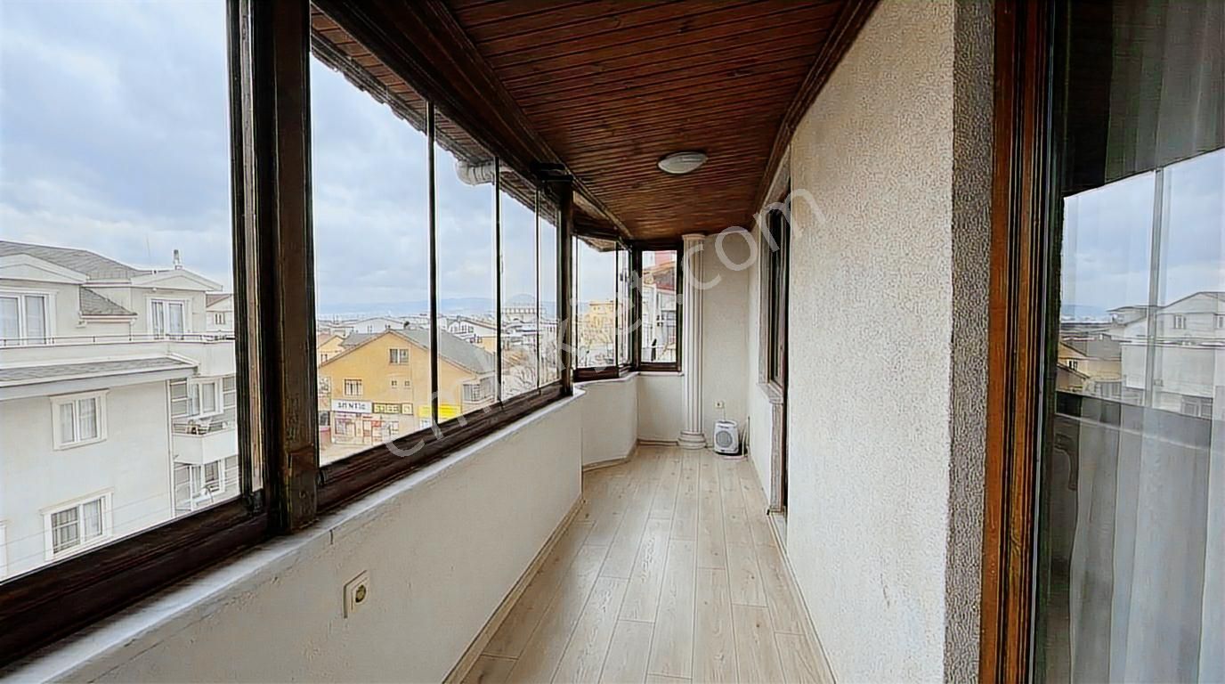 Başiskele Pınar Caddesi Üzerinde Satılık 4+1 Dubleks Daire - Görsel 26