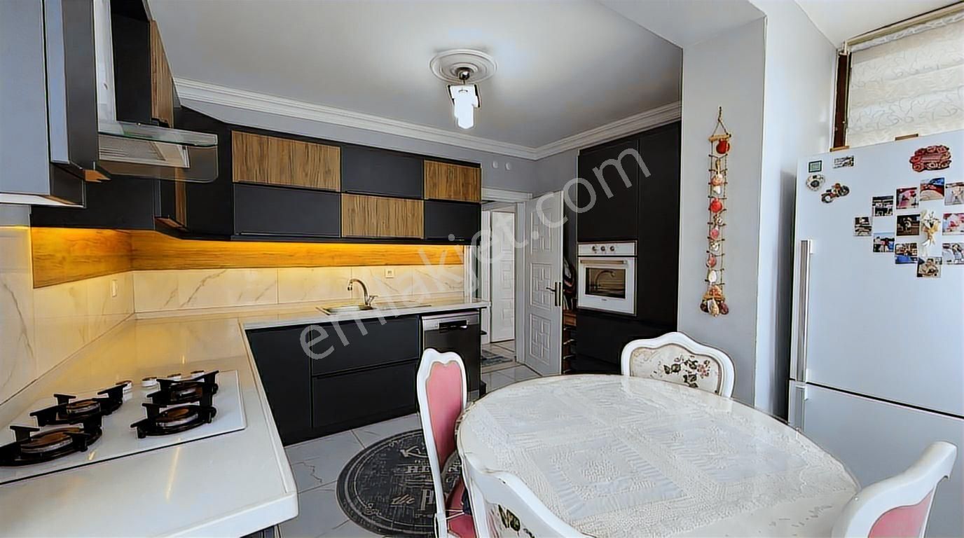 Başiskele Pınar Caddesi Üzerinde Satılık 4+1 Dubleks Daire - Görsel 14