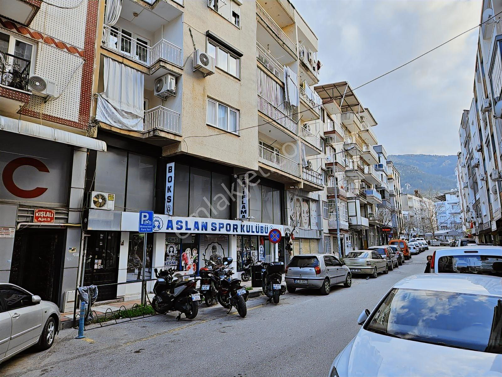 Yeni Cami Cıvarı Satılık 400 M2 Dükkan - Görsel 3