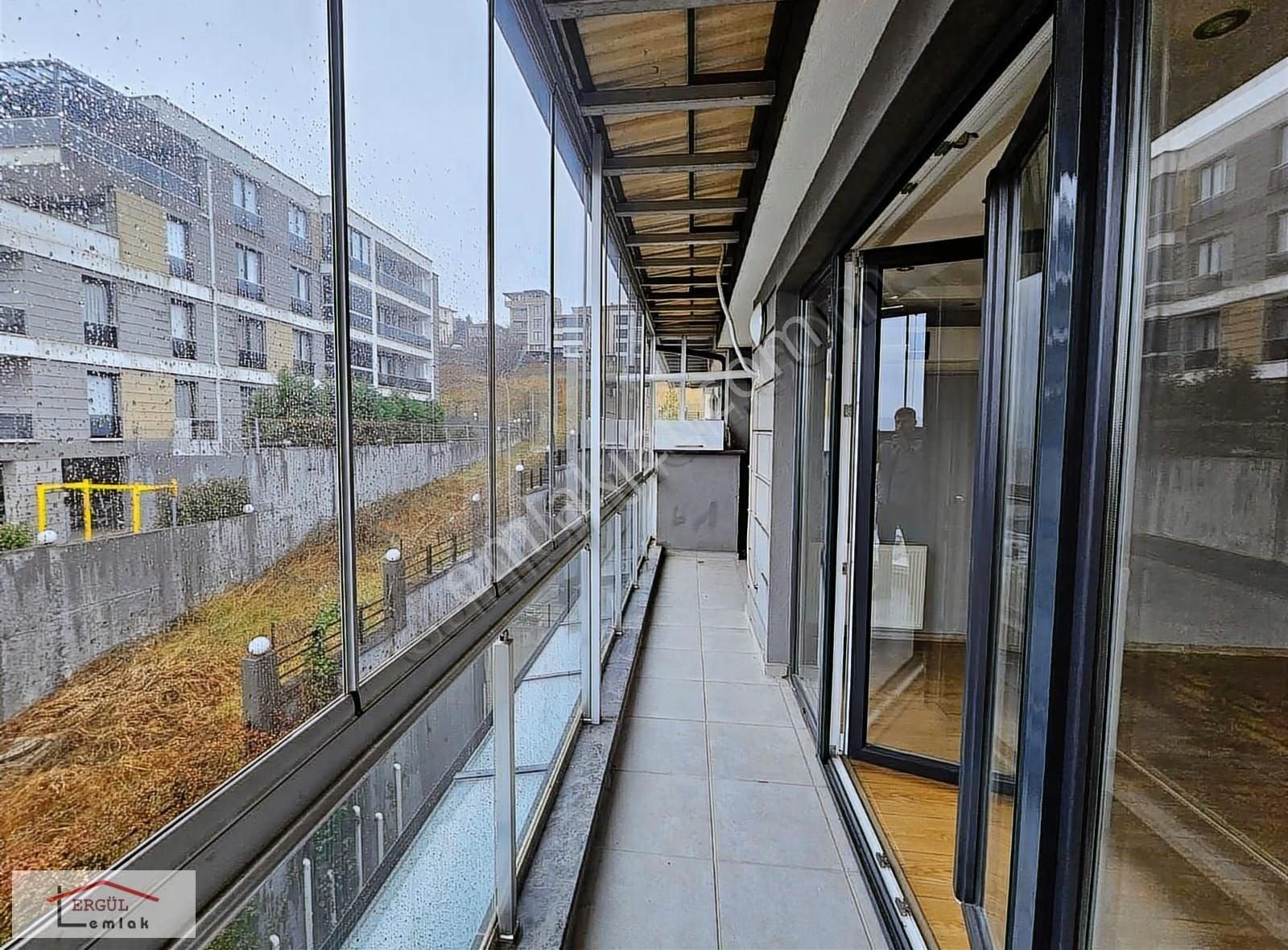 Gölpark Evlerinde Göl Manzarali Lüks Daire - Görsel 16