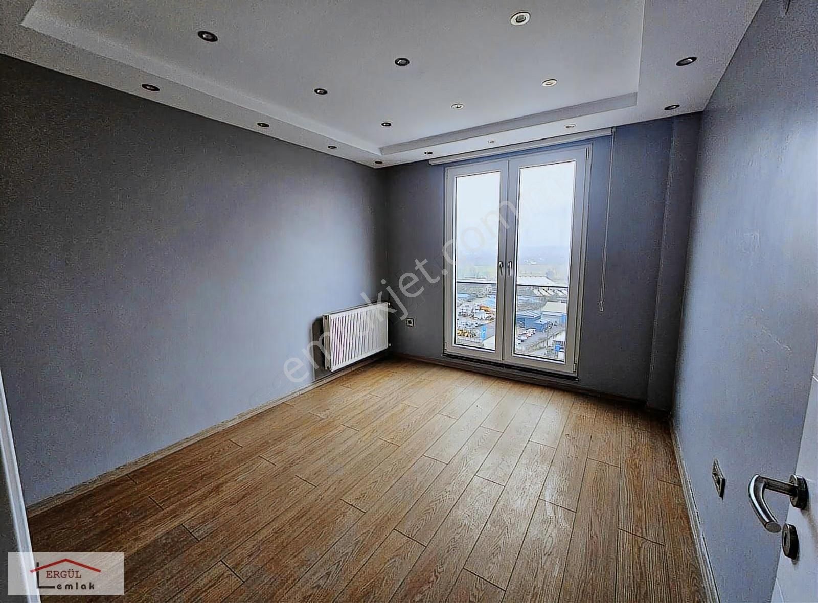 Gölpark Evlerinde Göl Manzarali Lüks Daire - Görsel 4