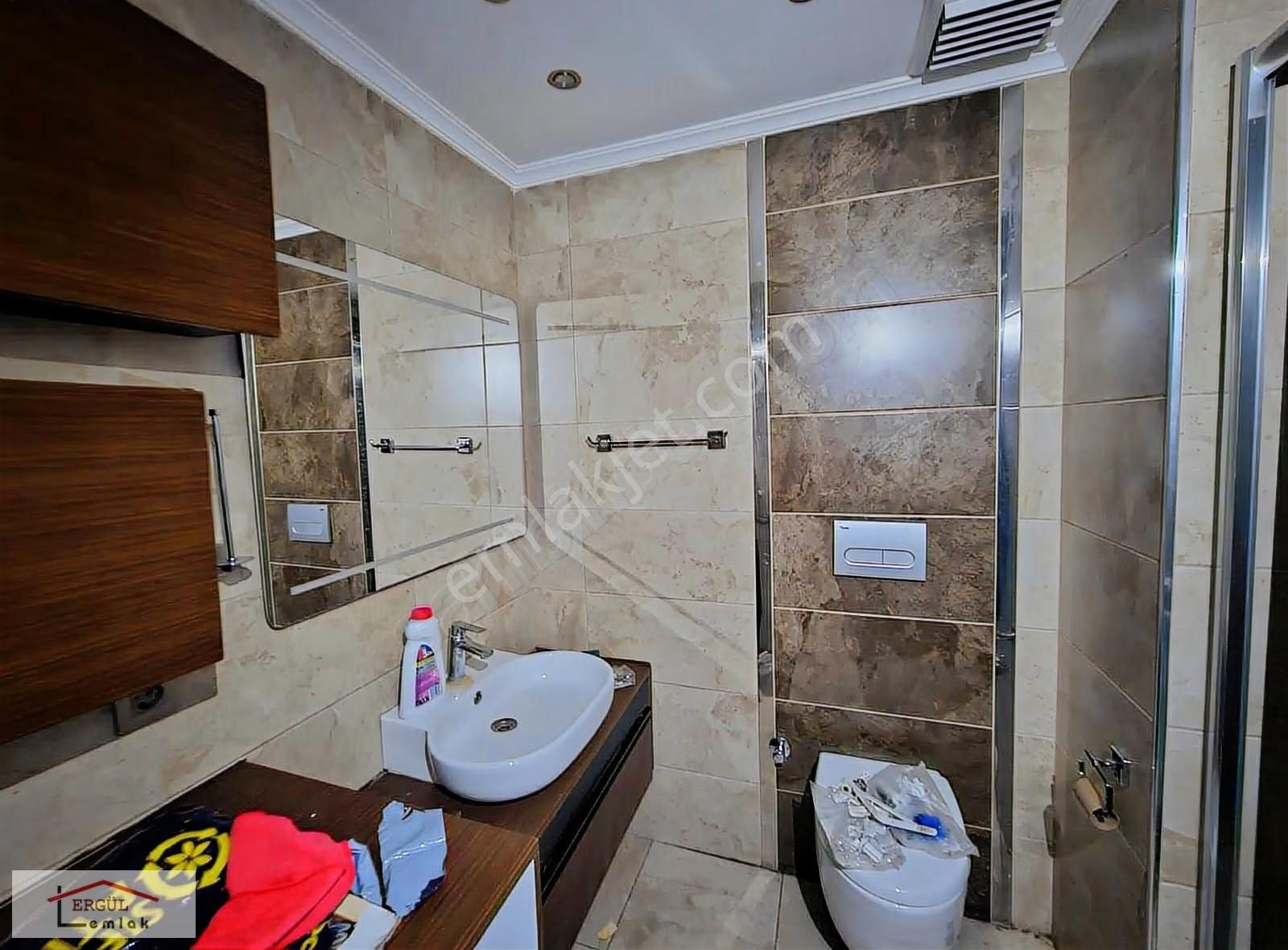 Gölpark Evlerinde Göl Manzarali Lüks Daire - Görsel 14