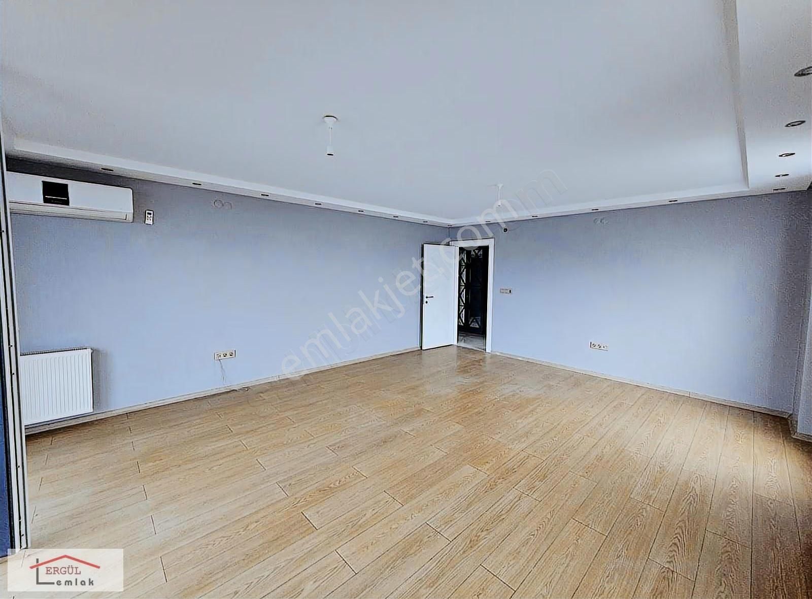 Gölpark Evlerinde Göl Manzarali Lüks Daire - Görsel 2