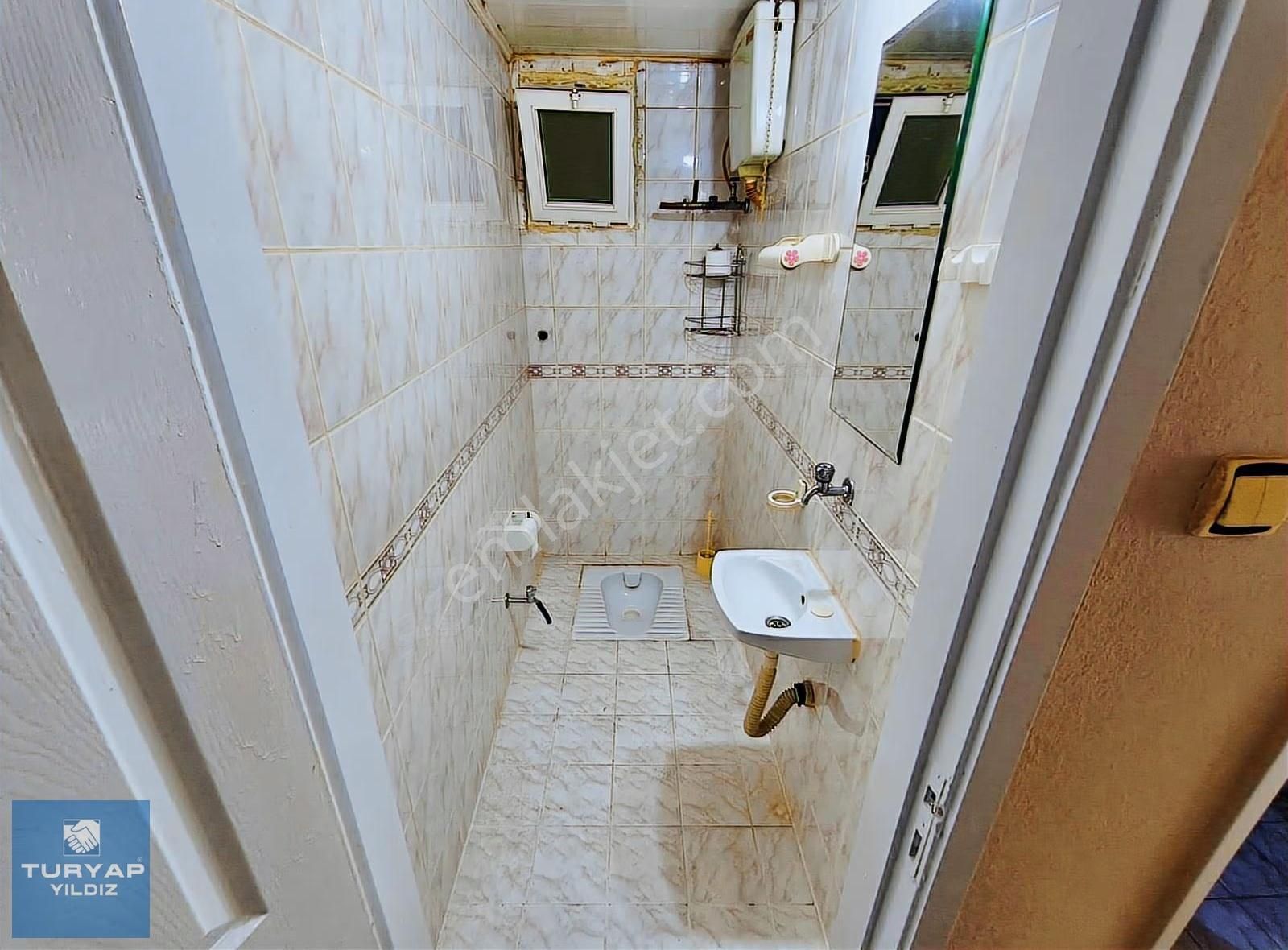 Buca Fırat Mahallesinde 3+1 Kiralık Daire Asansör Ve Doğalgaz - Görsel 13