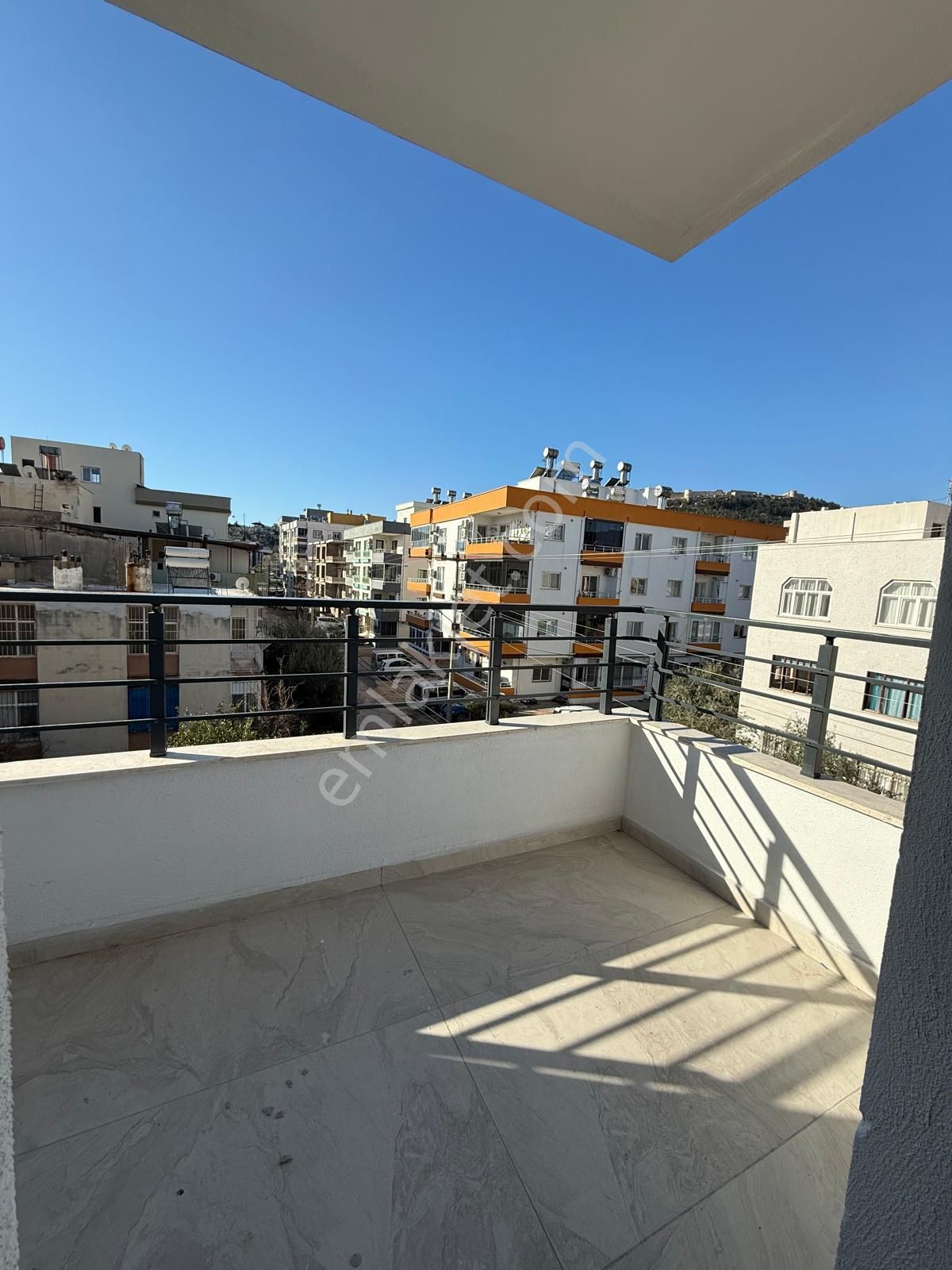 Silifke/gazi Mahallesi 2+1 Satılık Daire - Görsel 2