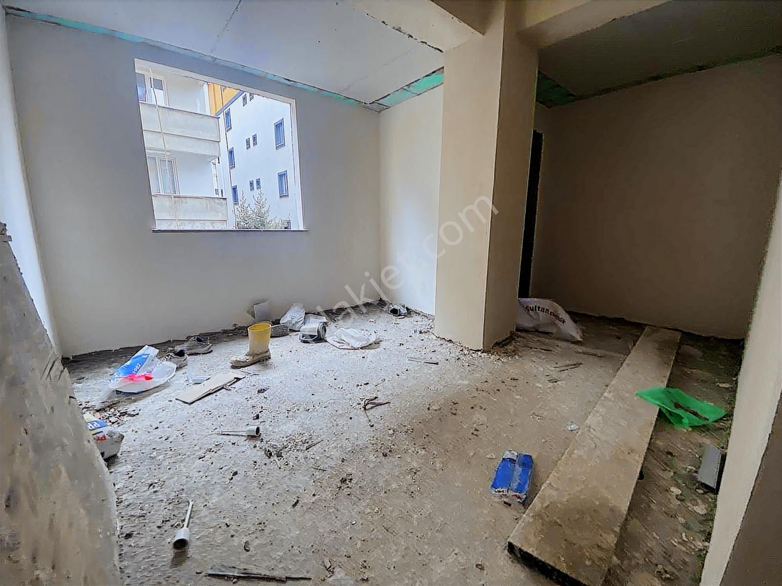 Lıve Tr 'den 3+1 Taşdelen Merkez Konum Fırsat Daire - Görsel 2