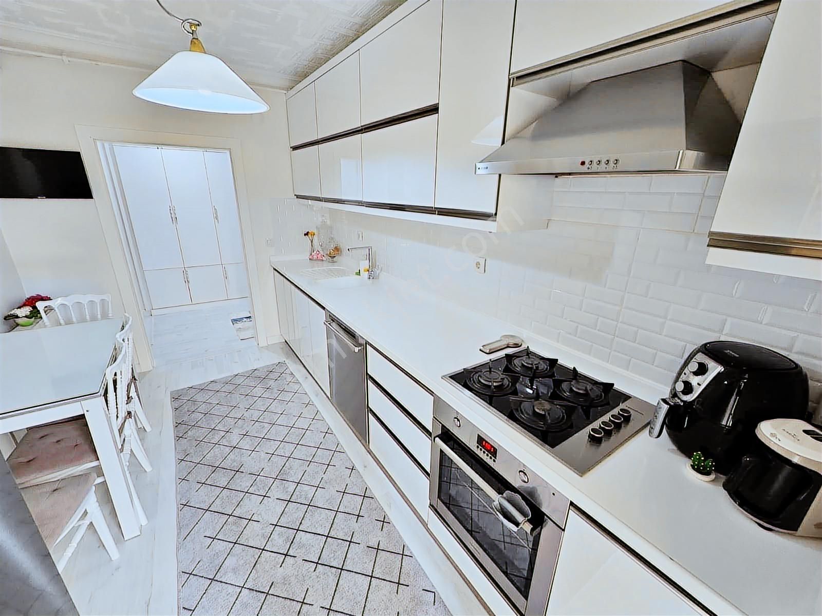 Ahimesut'ta Site İçi Krediye Uygun 3+1 Ful Yapılı Ön Cephe Daire - Görsel 35