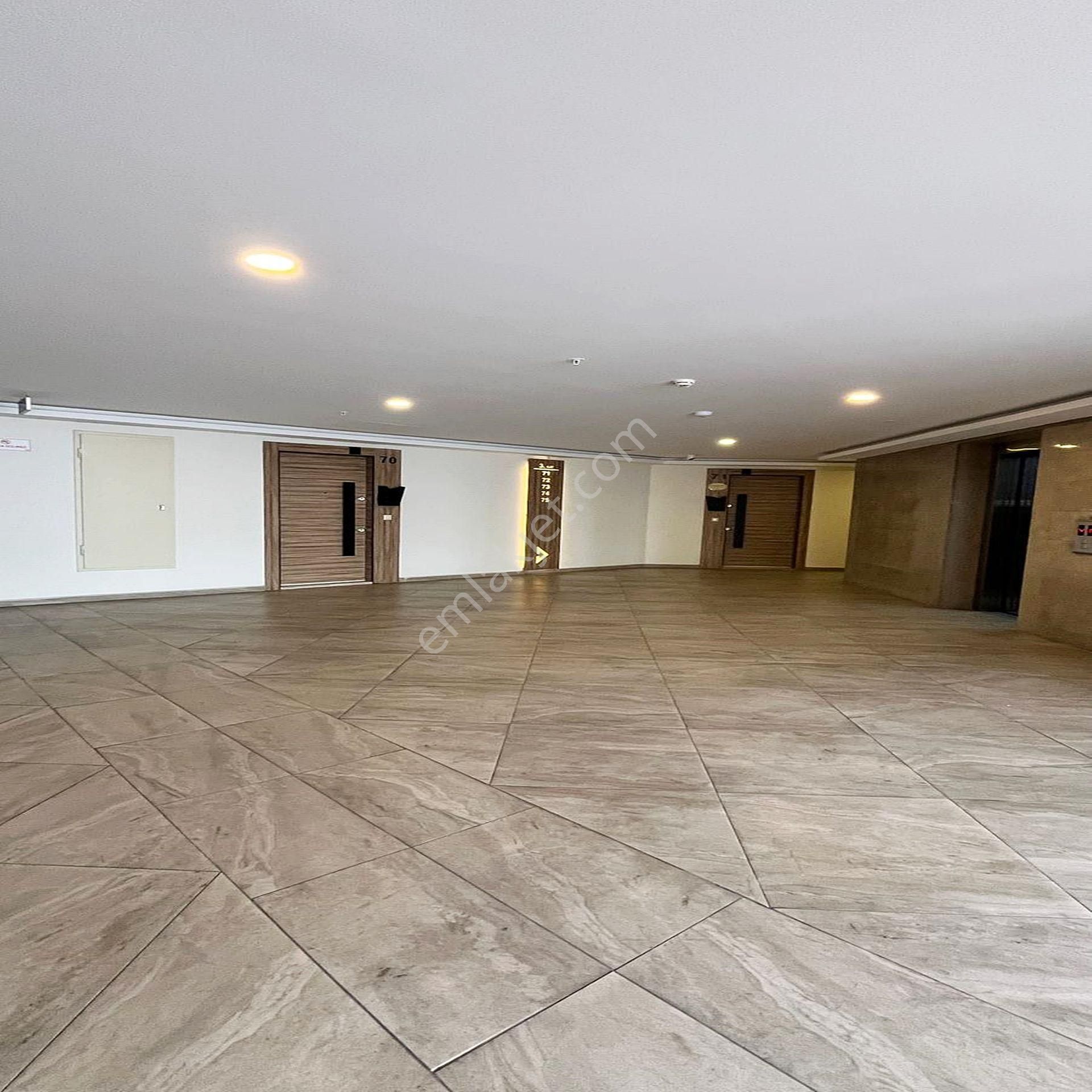 Site İçinde Sıfır Eşyalı Havuzlu 1+1 Kiralık Daire - Görsel 15