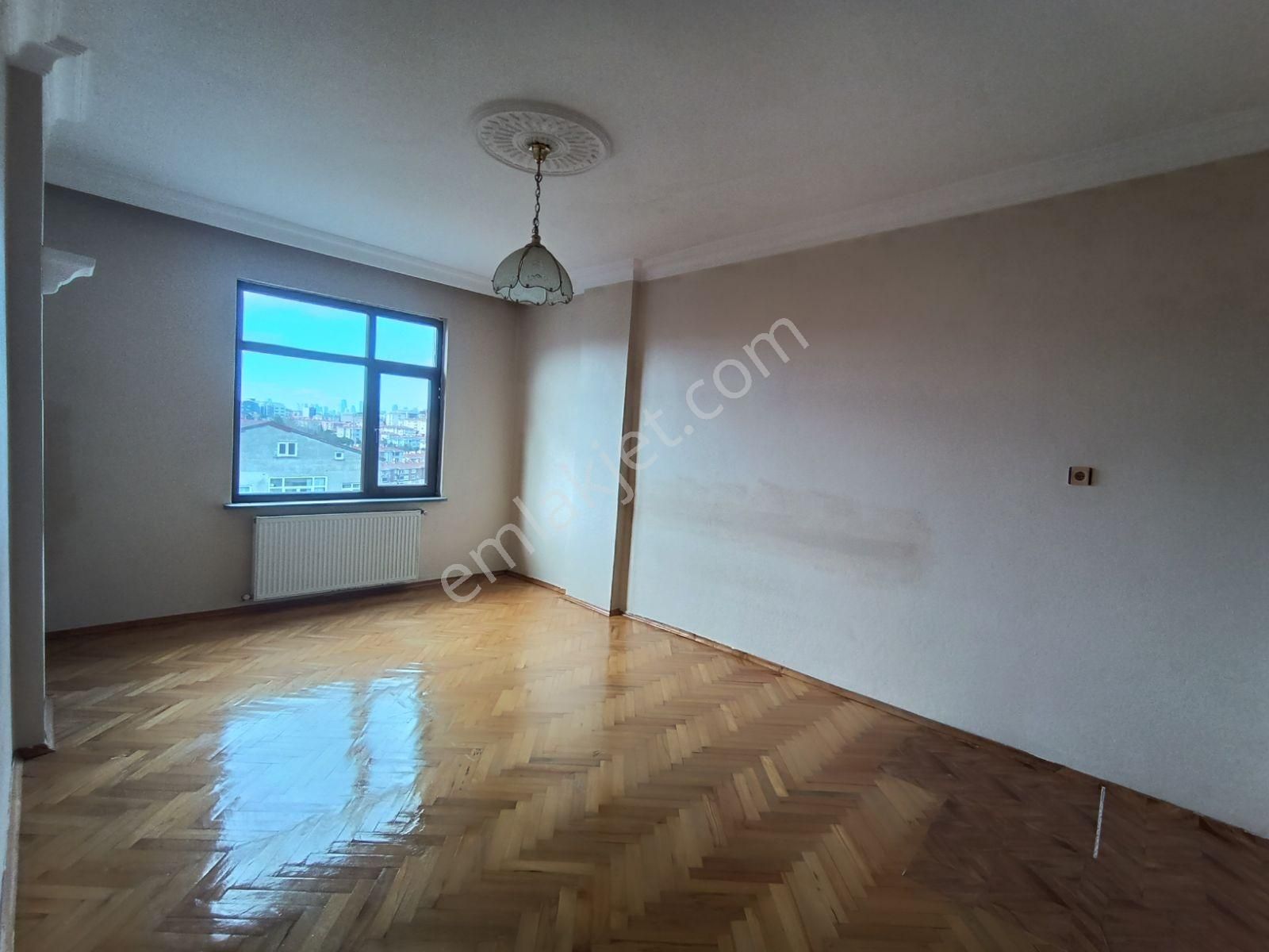 Üsküdar Yavuztürk Mahallesi 3+1 Kiralık Daire (130)m2 - Görsel 6