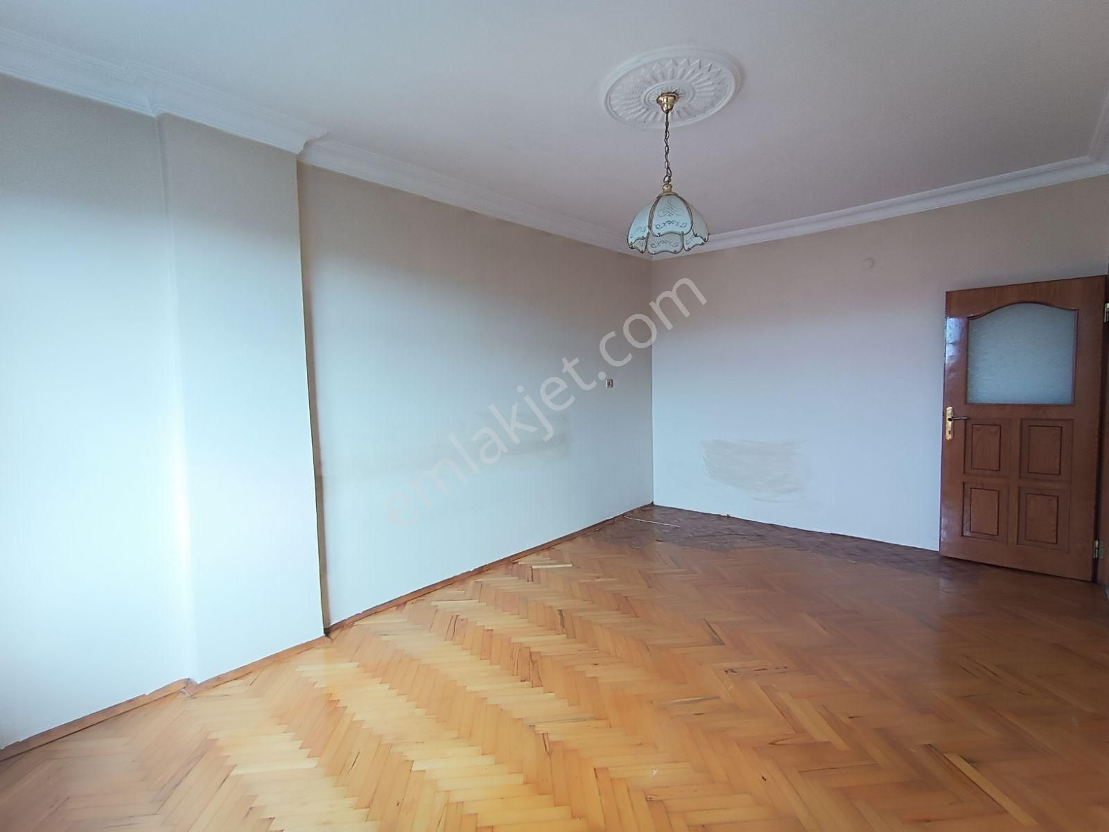 Üsküdar Yavuztürk Mahallesi 3+1 Kiralık Daire (130)m2 - Görsel 8