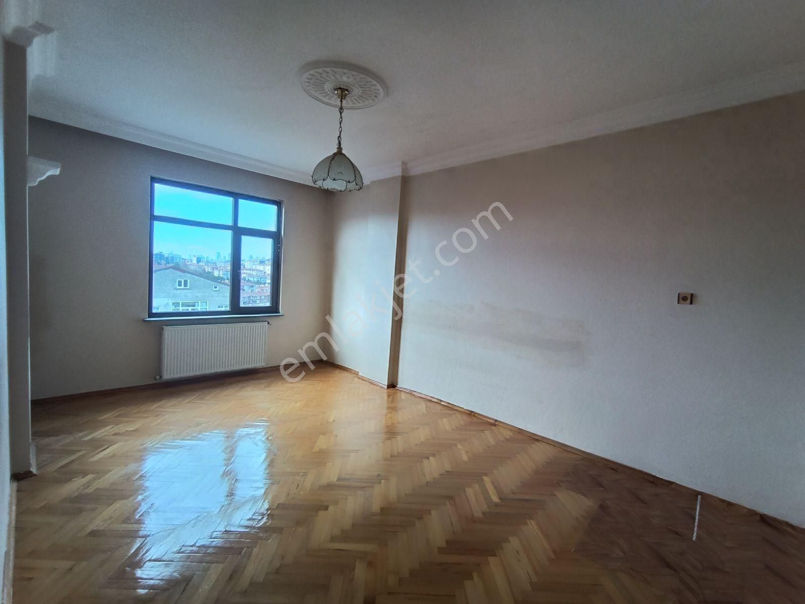Üsküdar Yavuztürk Mahallesi 3+1 Kiralık Daire (130)m2 - Görsel 13
