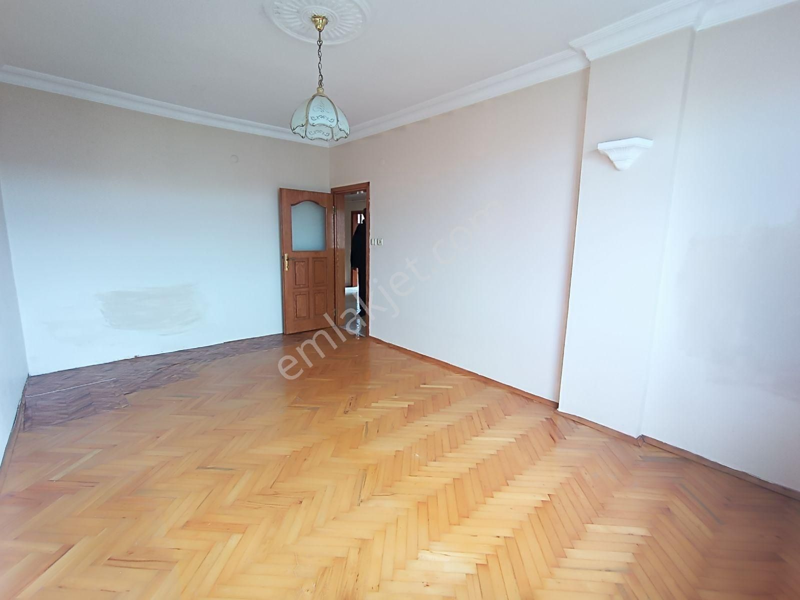 Üsküdar Yavuztürk Mahallesi 3+1 Kiralık Daire (130)m2 - Görsel 10