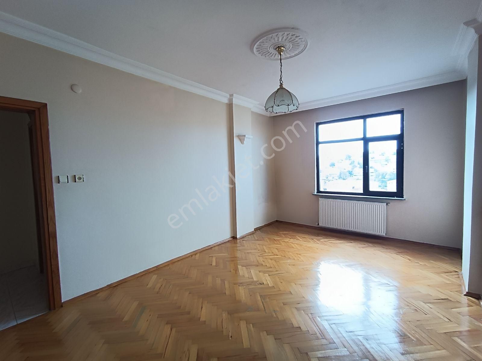 Üsküdar Yavuztürk Mahallesi 3+1 Kiralık Daire (130)m2 - Görsel 9