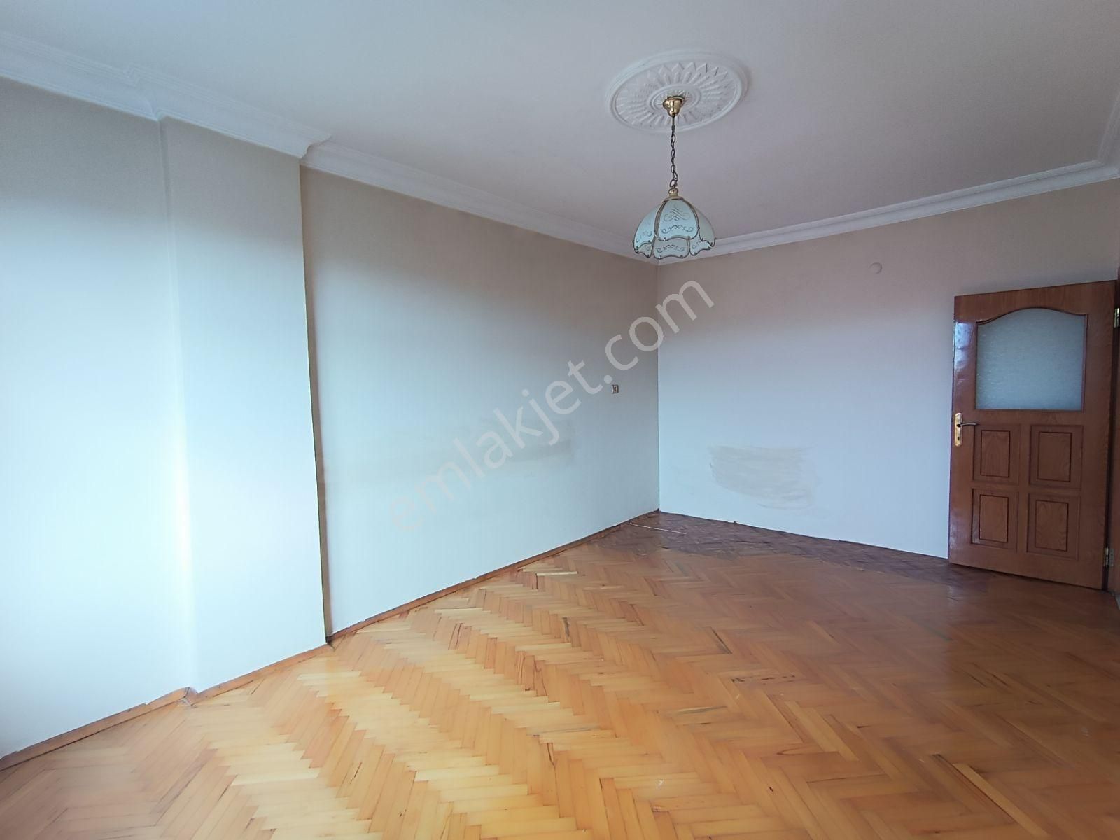 Üsküdar Yavuztürk Mahallesi 3+1 Kiralık Daire (130)m2 - Görsel 11